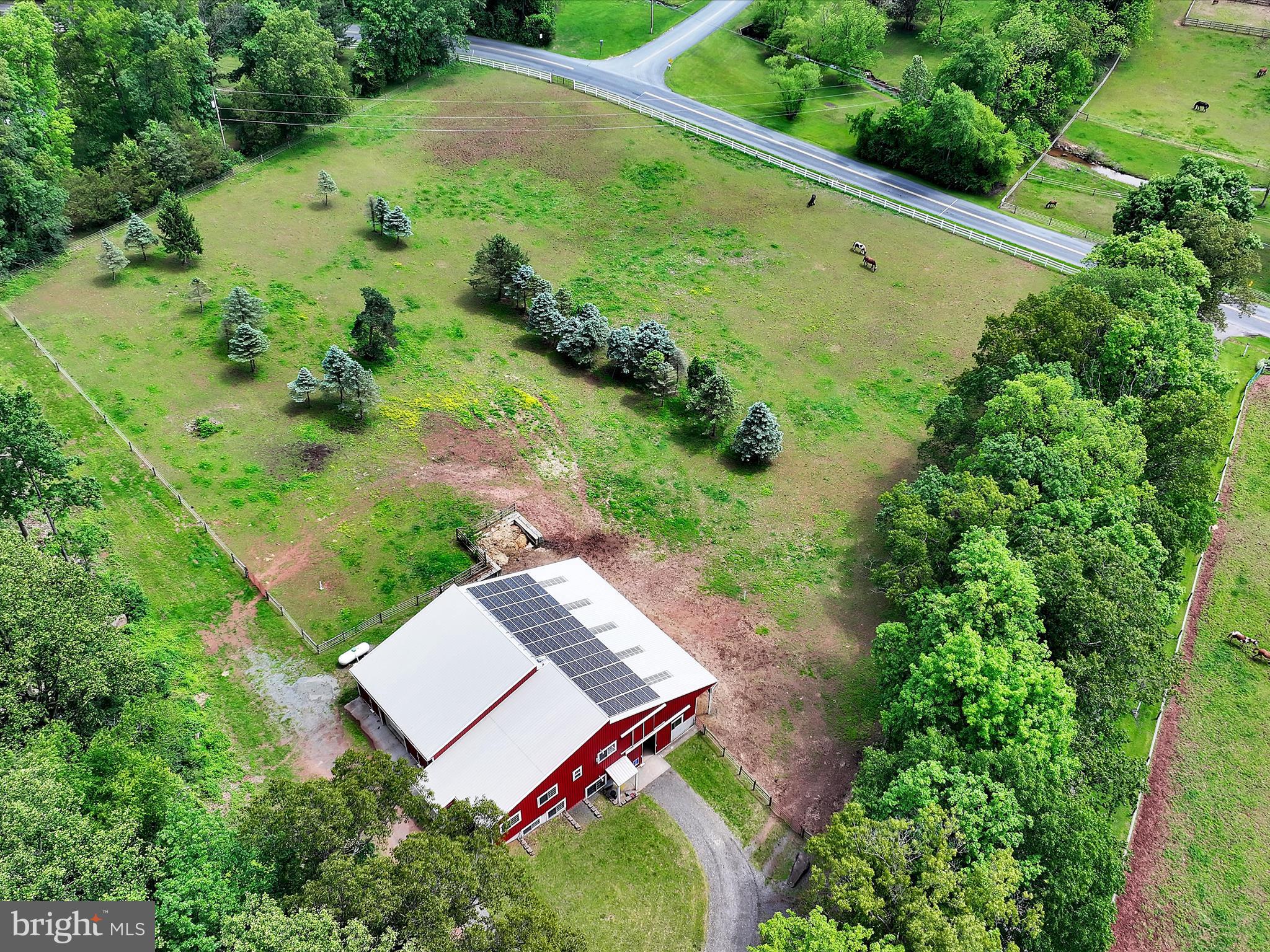 BRECKNOCK TWP - Farm