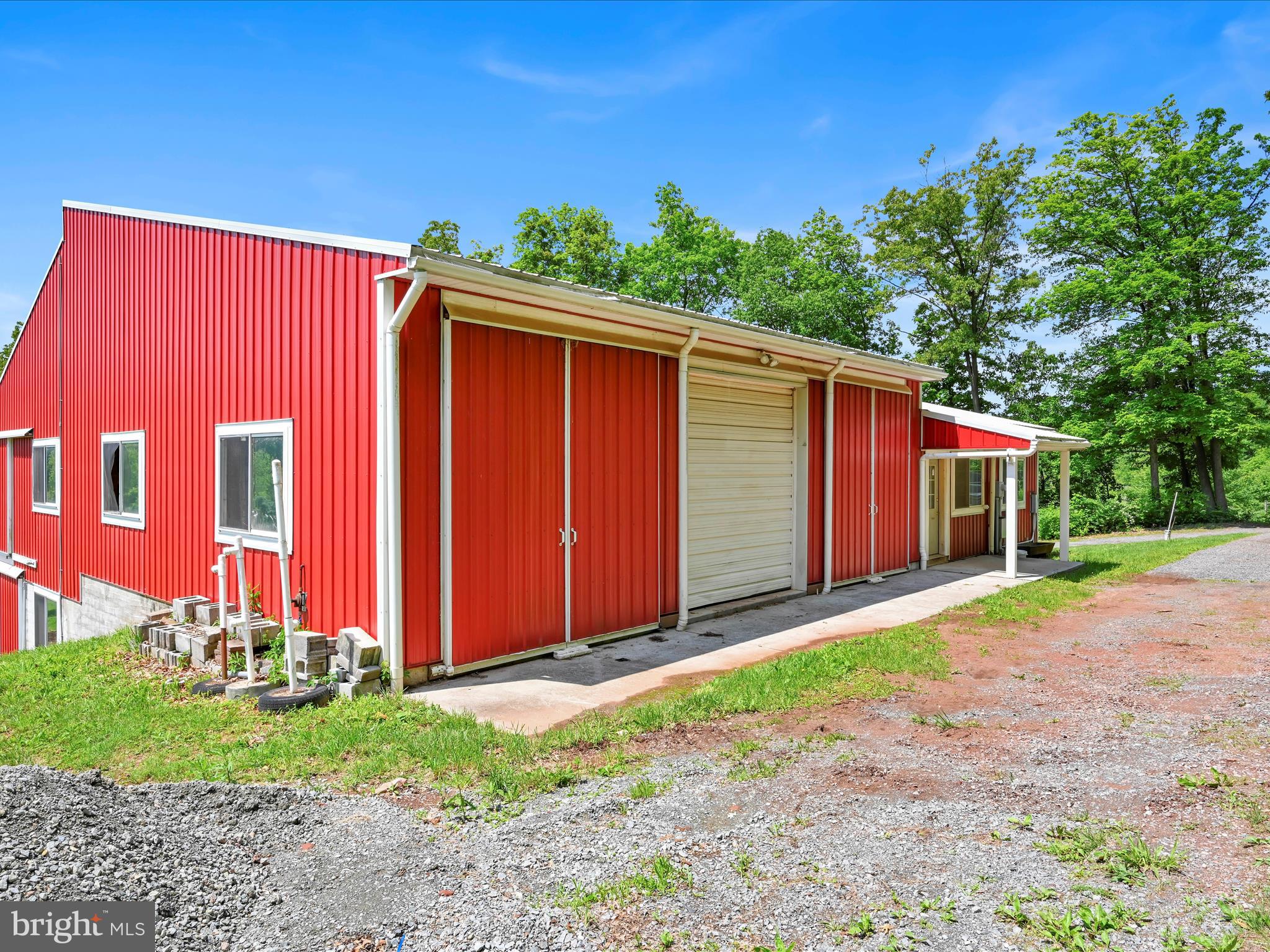 BRECKNOCK TWP - Farm