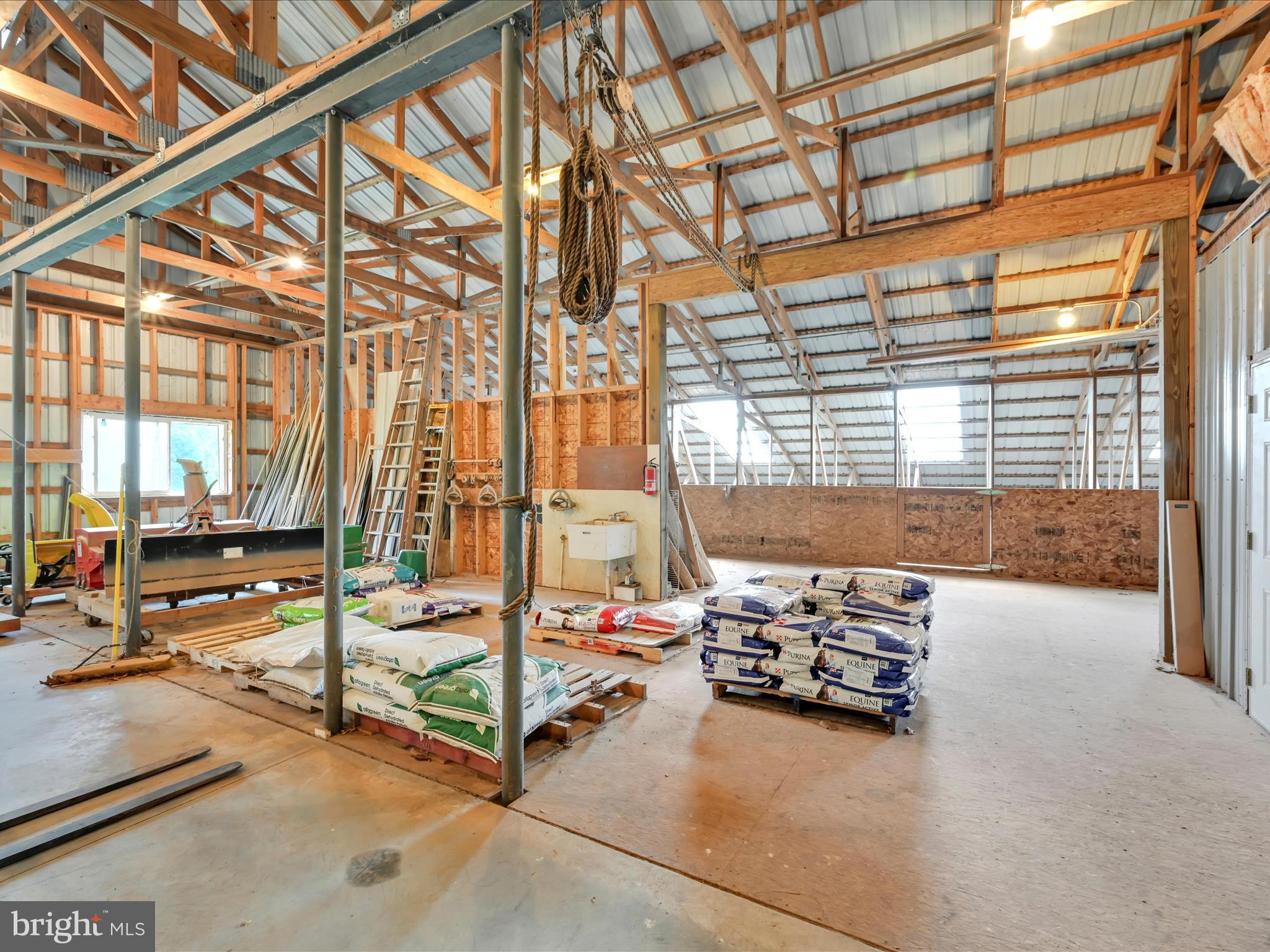 BRECKNOCK TWP - Farm