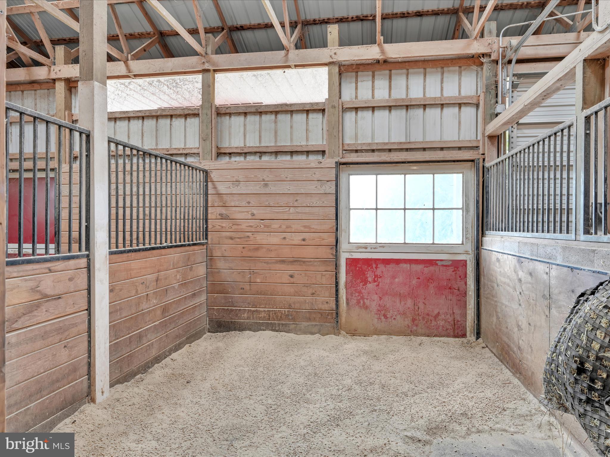 BRECKNOCK TWP - Farm