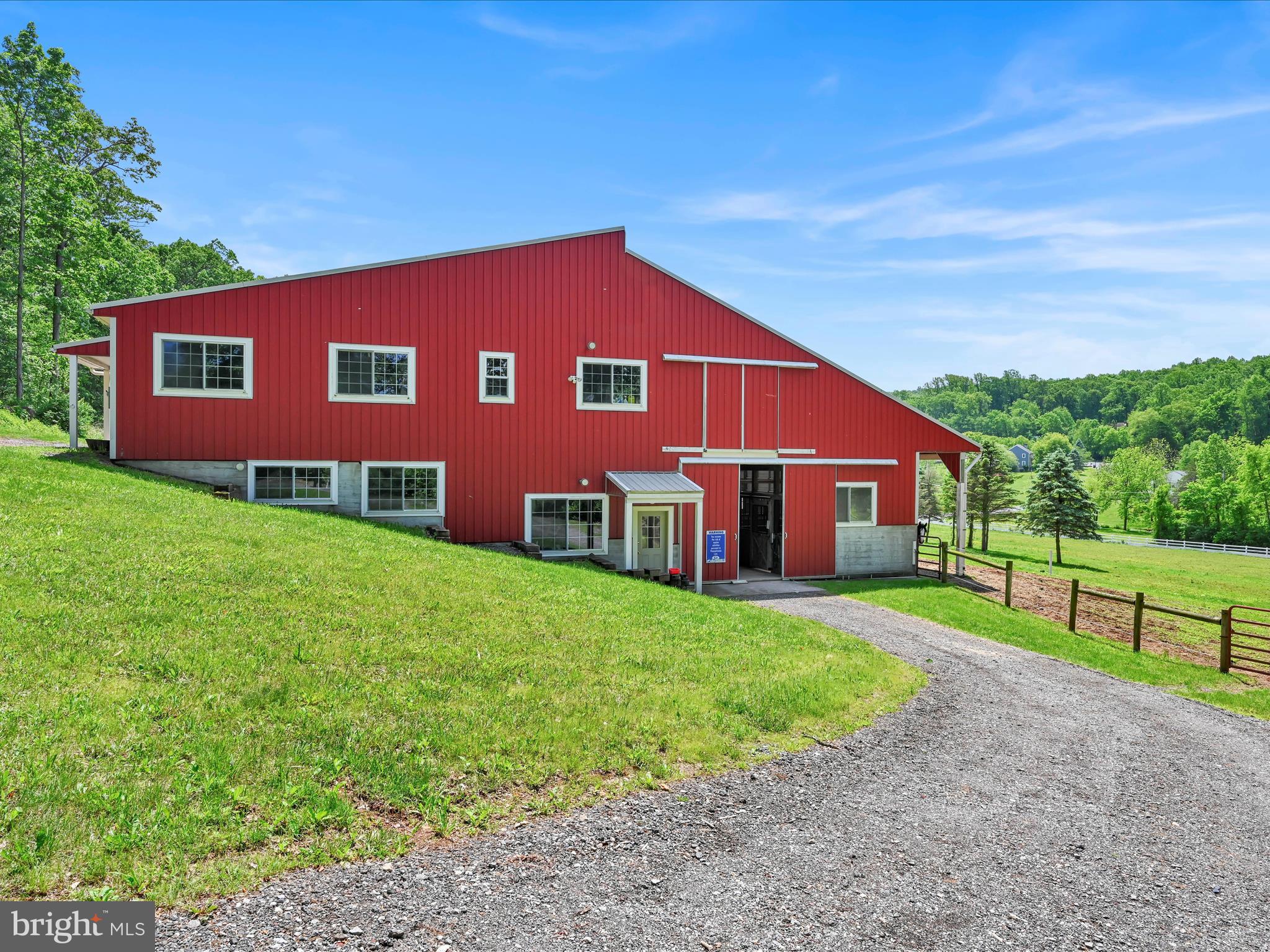 BRECKNOCK TWP - Farm