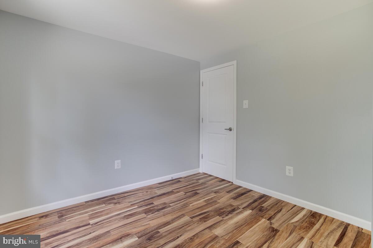 OAK CREST - Residential