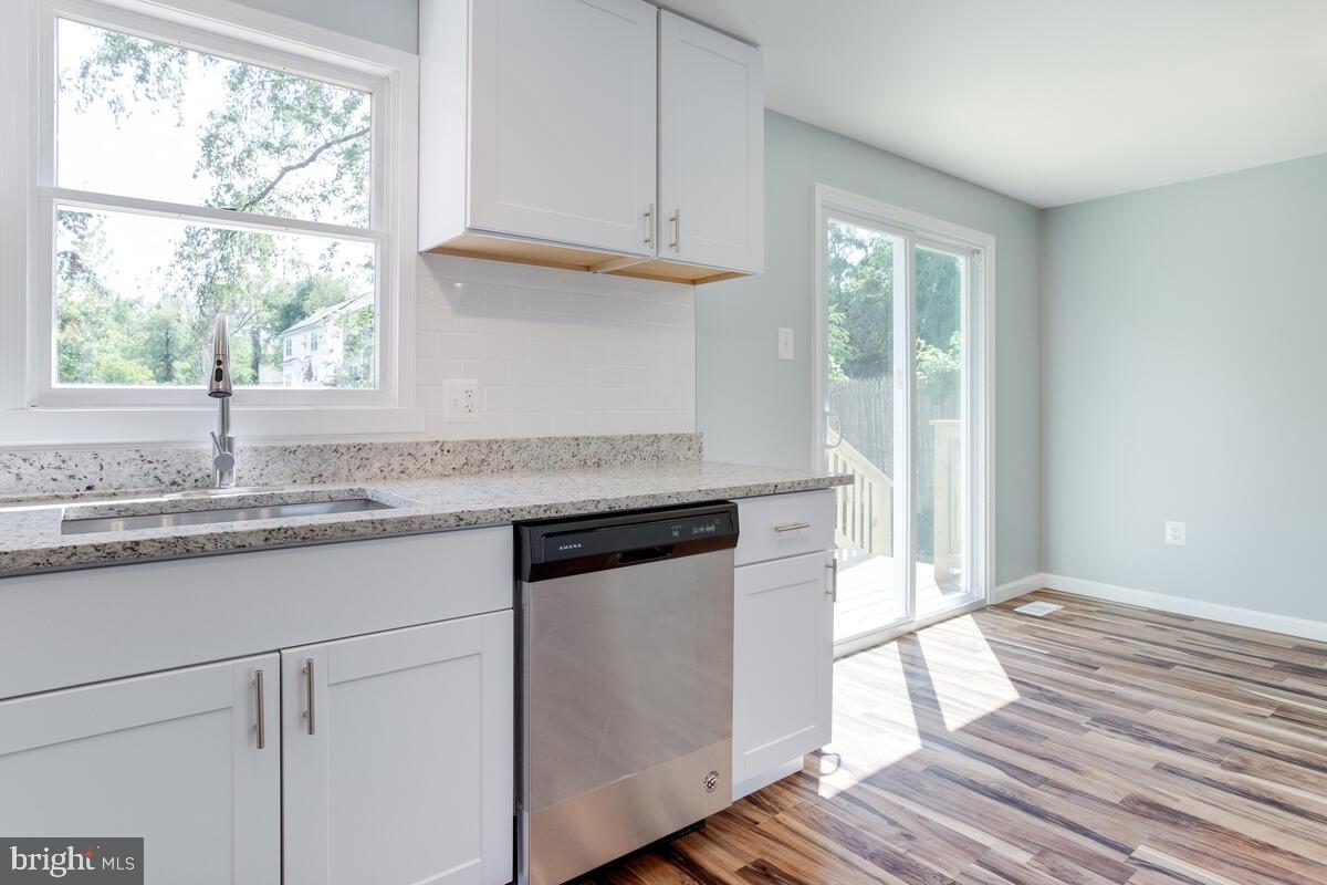 OAK CREST - Residential