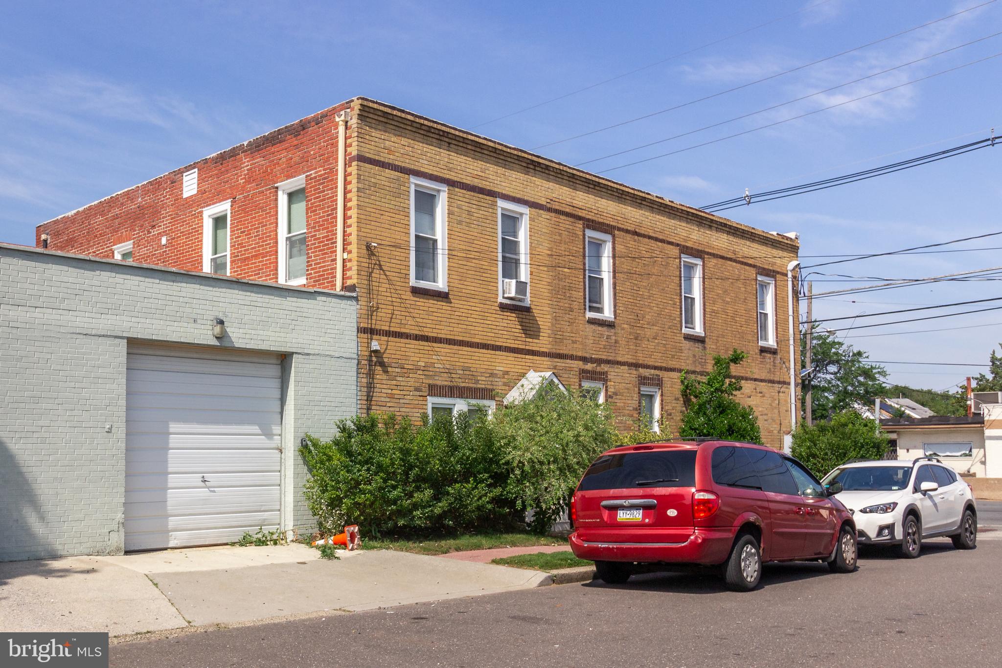 6000-02 S CRESCENT BOULEVARD