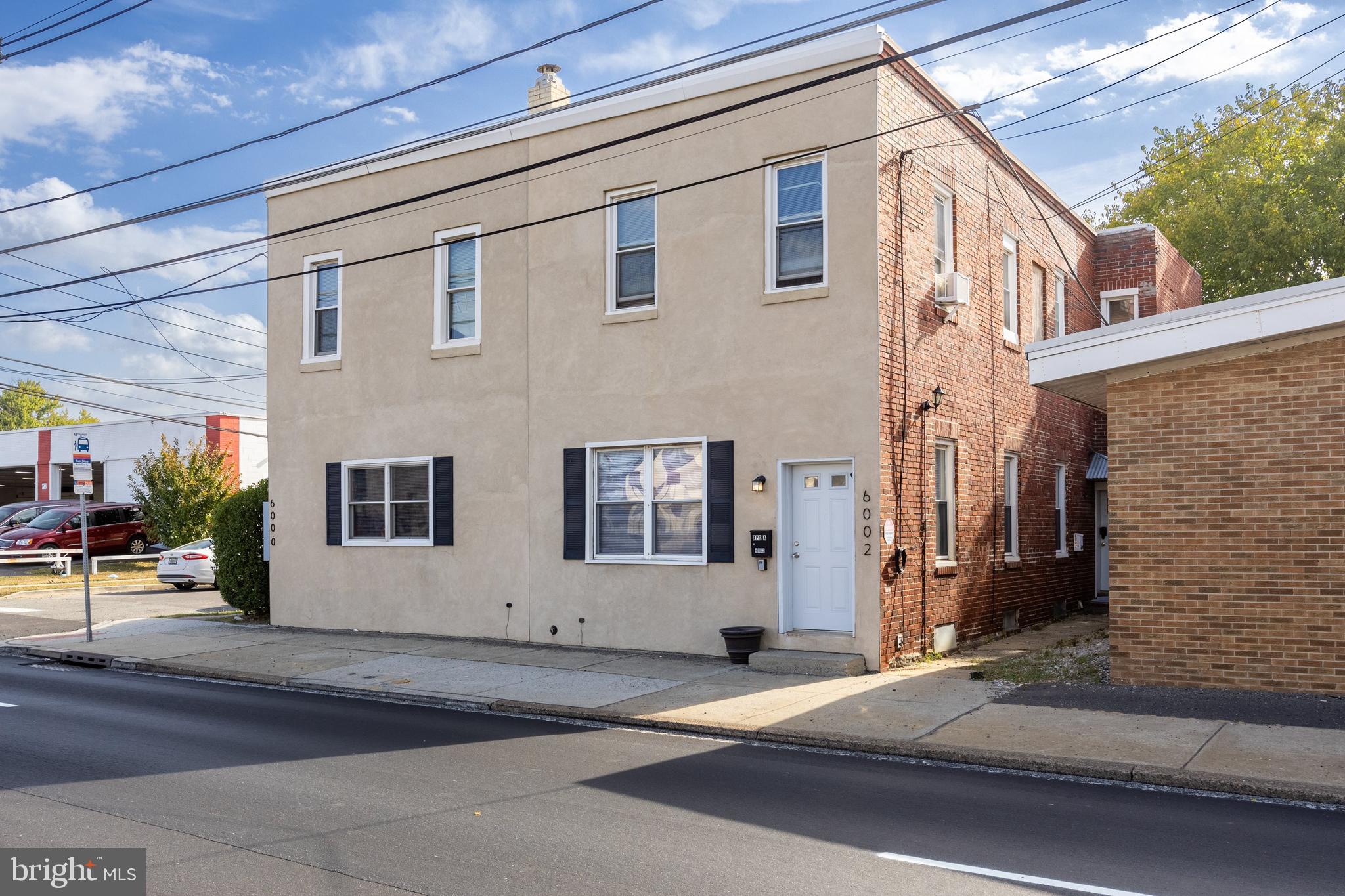 6000-02 S CRESCENT BOULEVARD