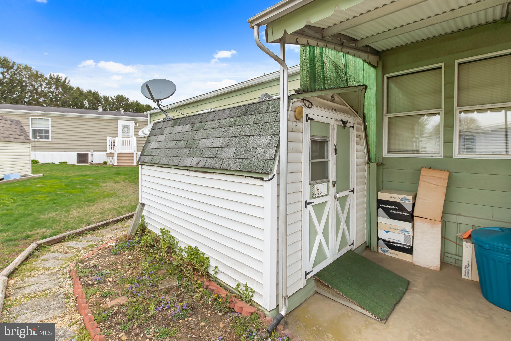 TRIPLE J MHP - Residential