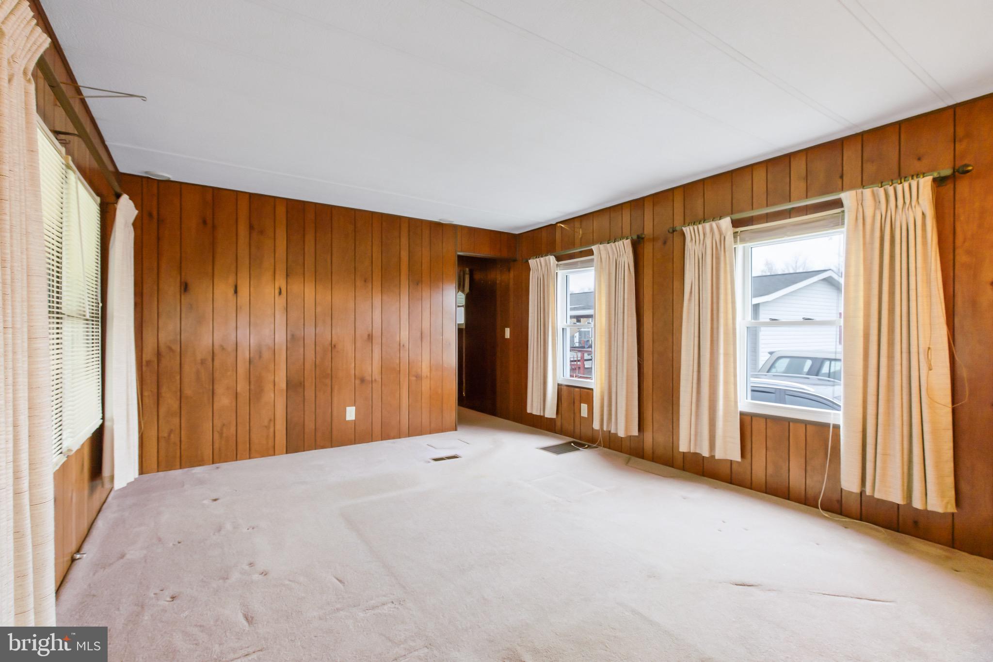 TRIPLE J MHP - Residential