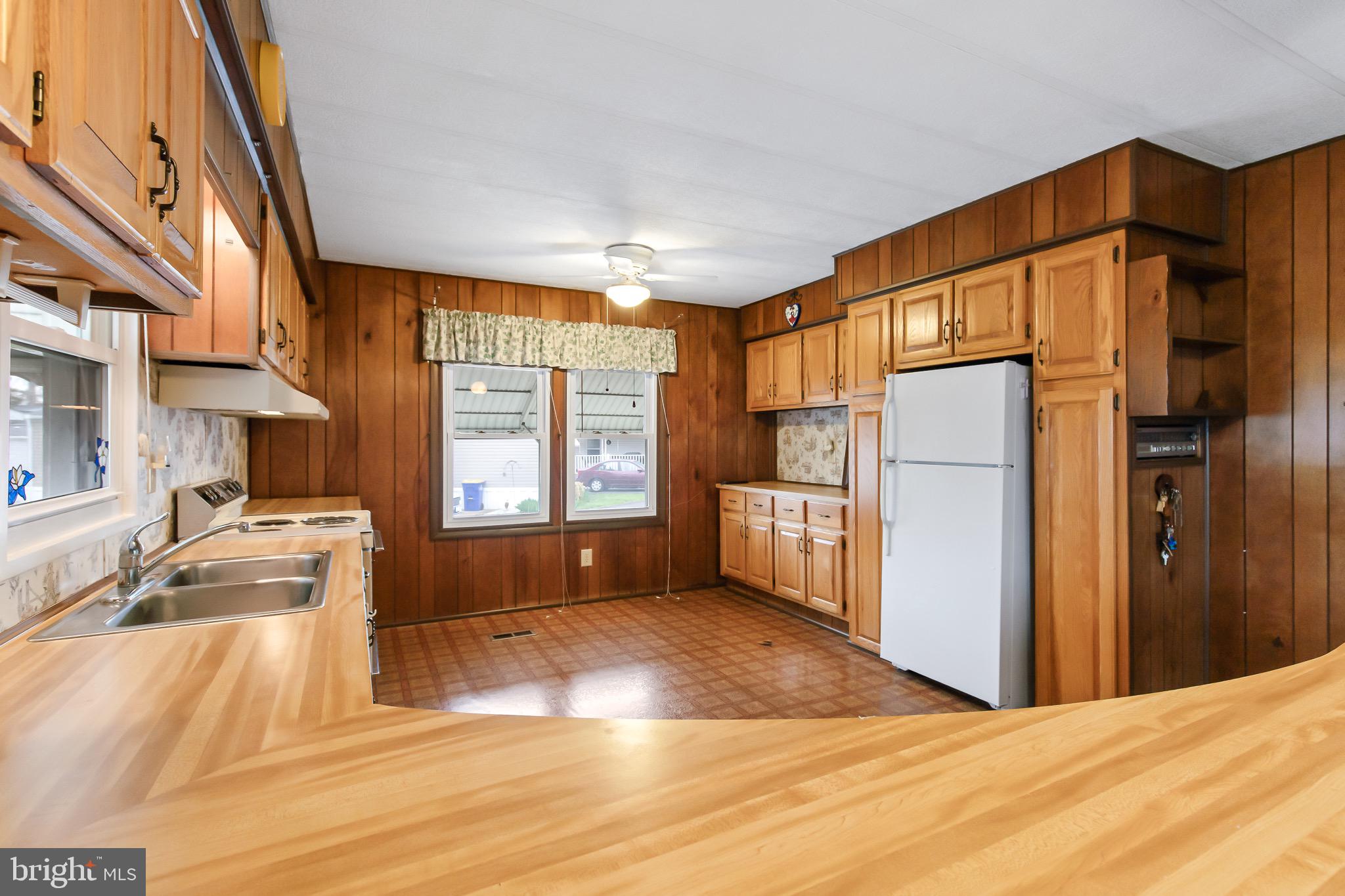 TRIPLE J MHP - Residential