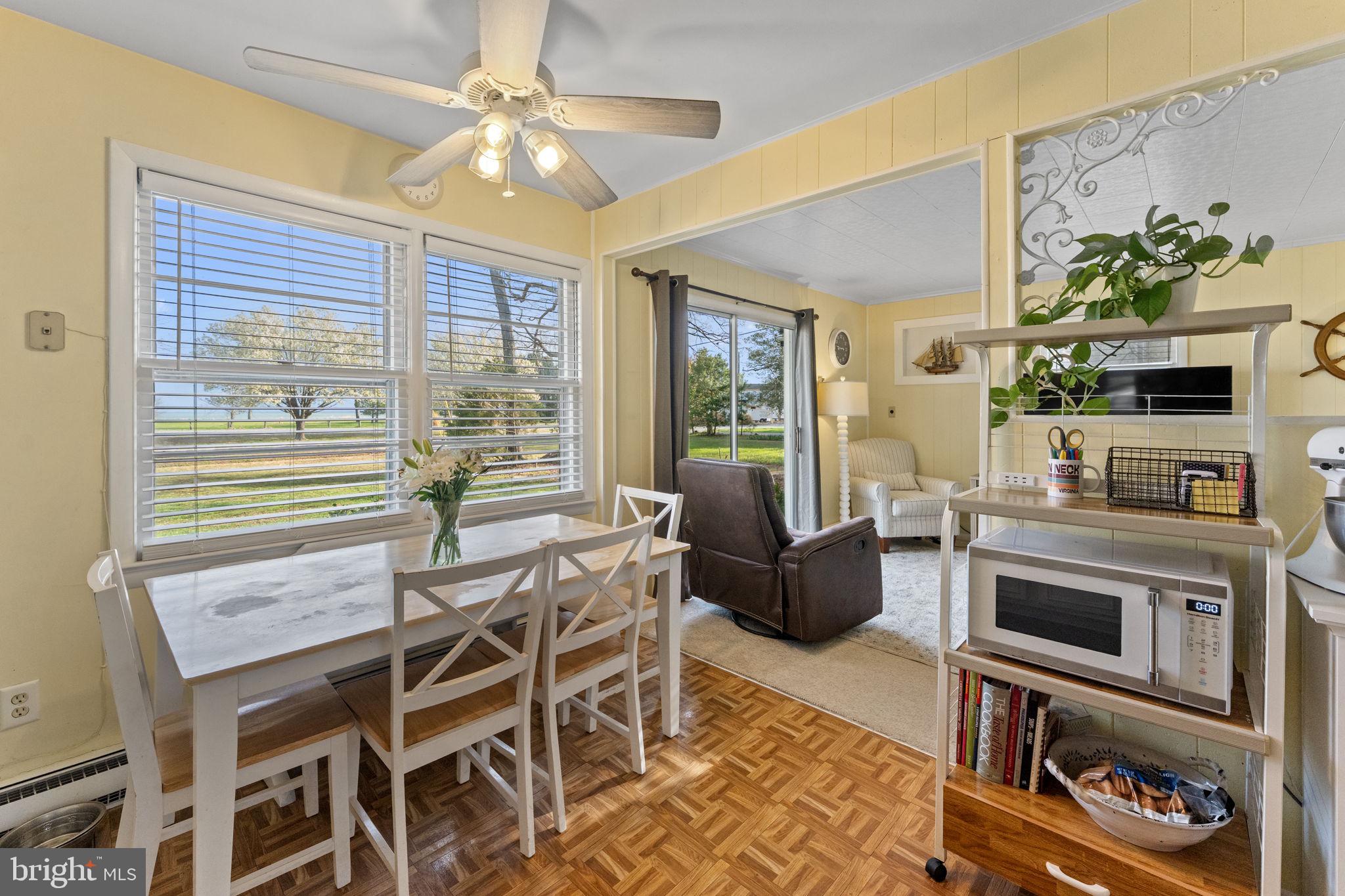 BAY QUARTER SHORES - Residential