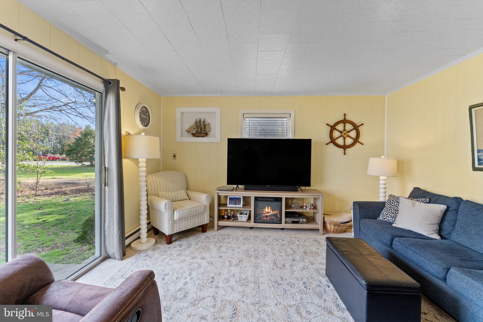 BAY QUARTER SHORES - Residential