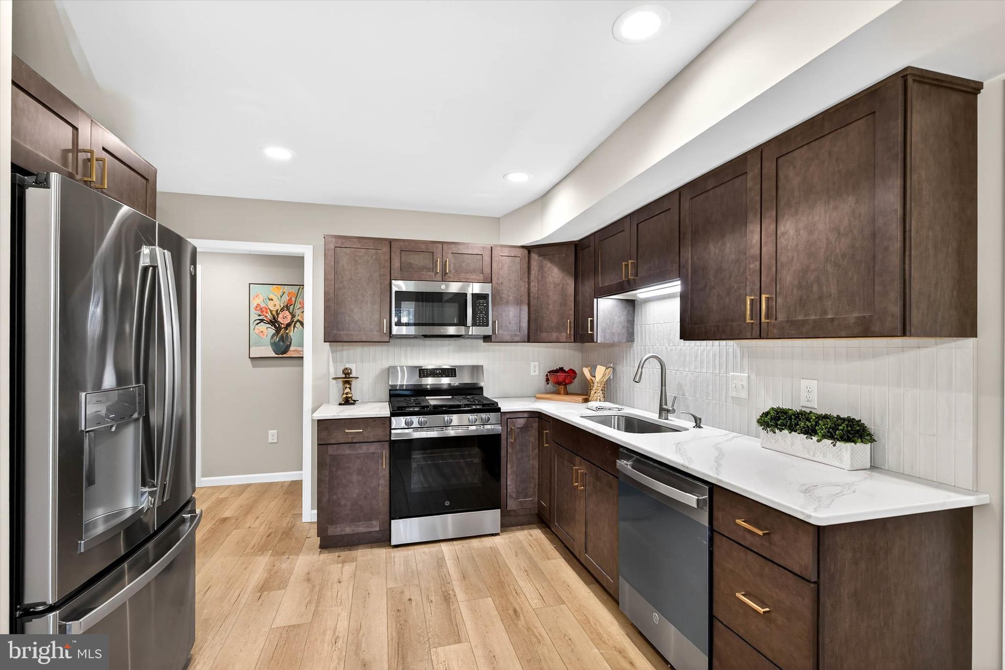 SOUTHERN VILLAGE - Residential