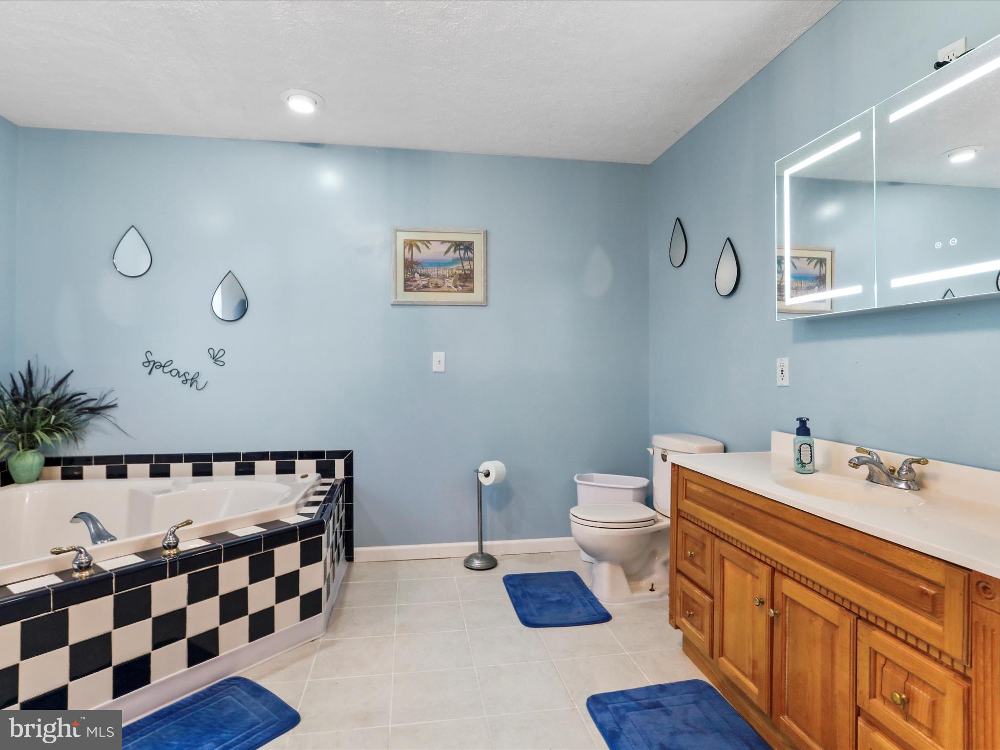 THE PINNACLE - Residential