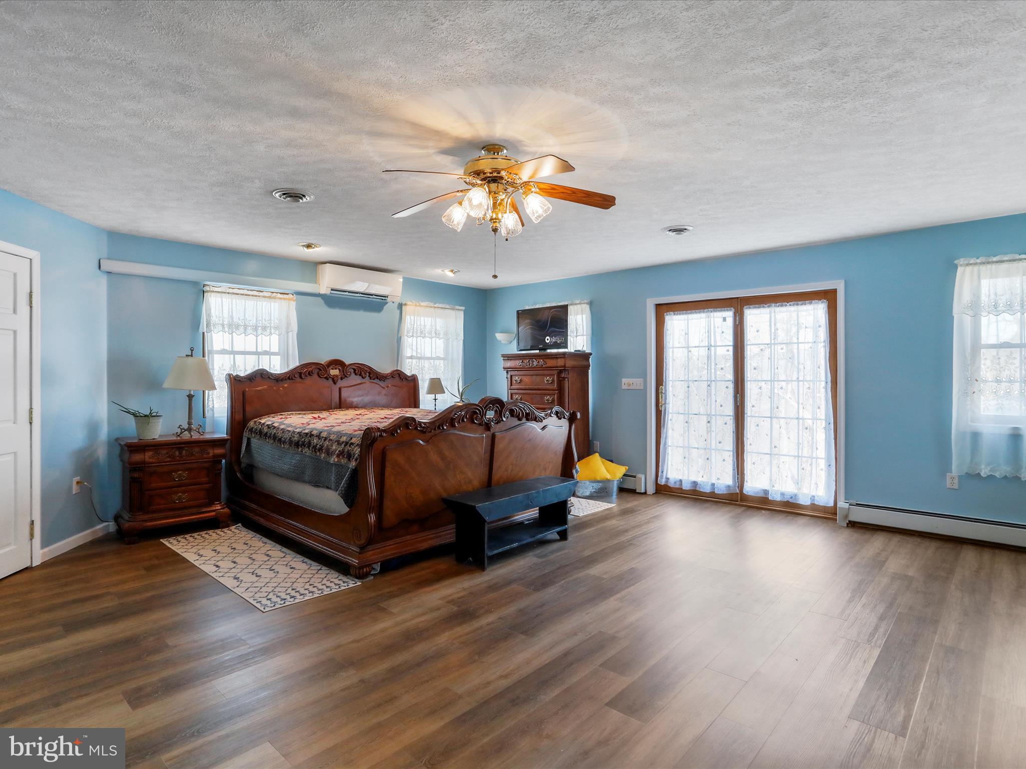 THE PINNACLE - Residential