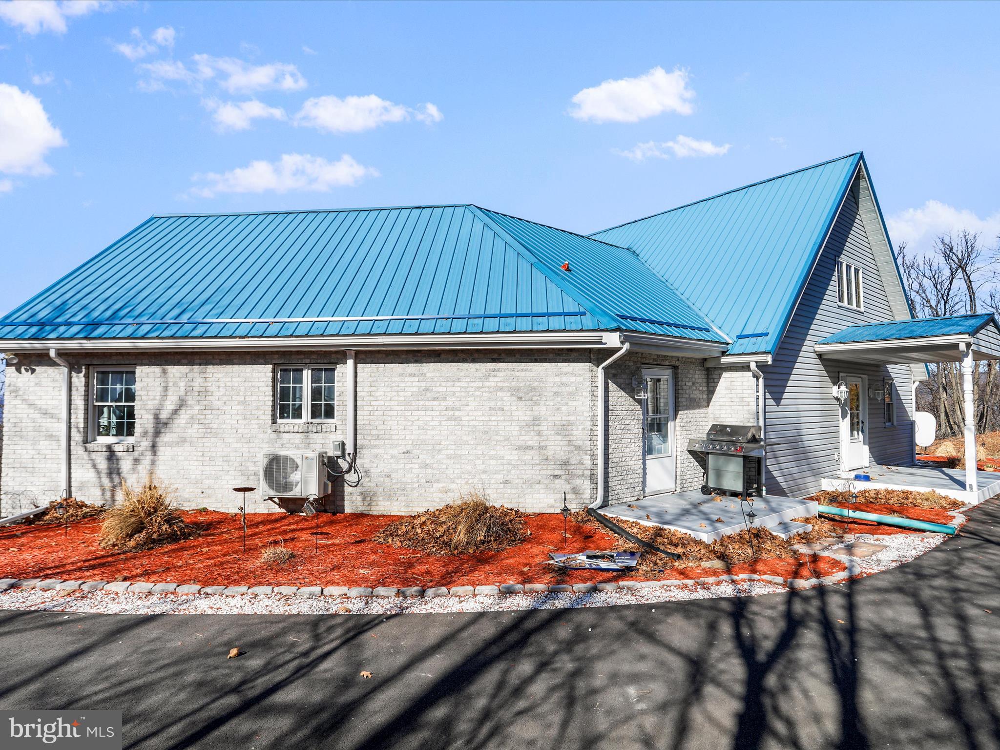 THE PINNACLE - Residential