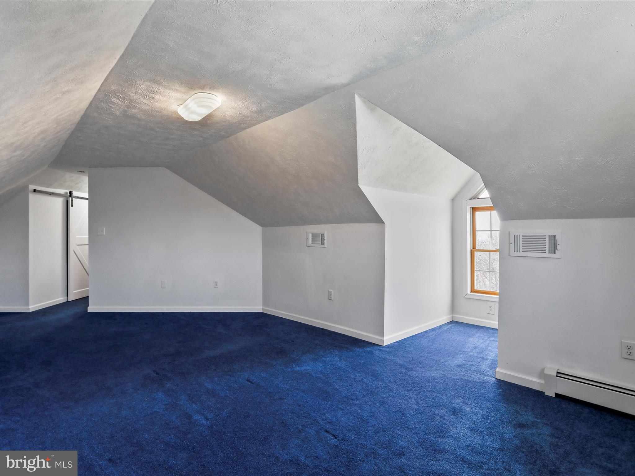 THE PINNACLE - Residential