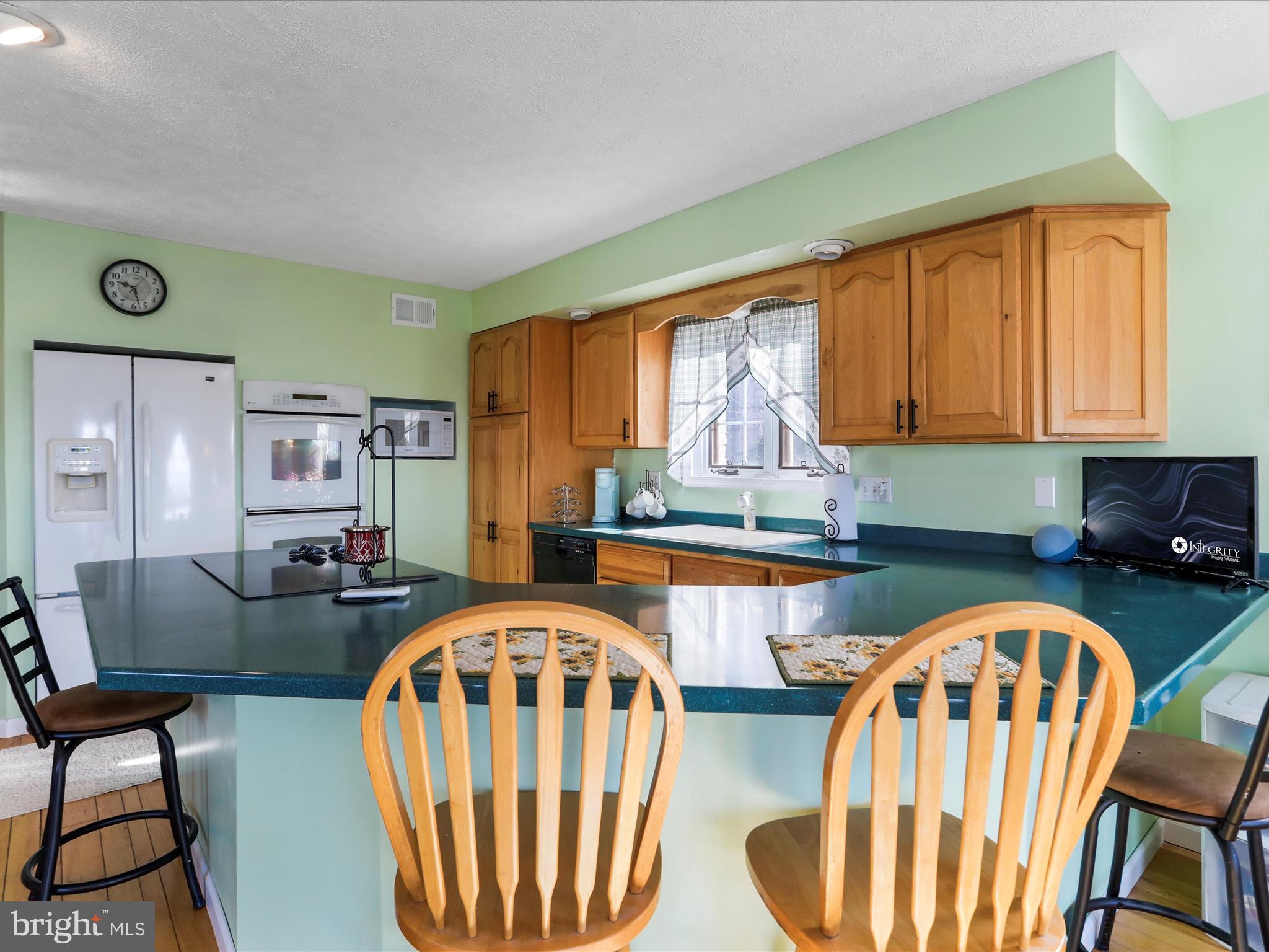 THE PINNACLE - Residential