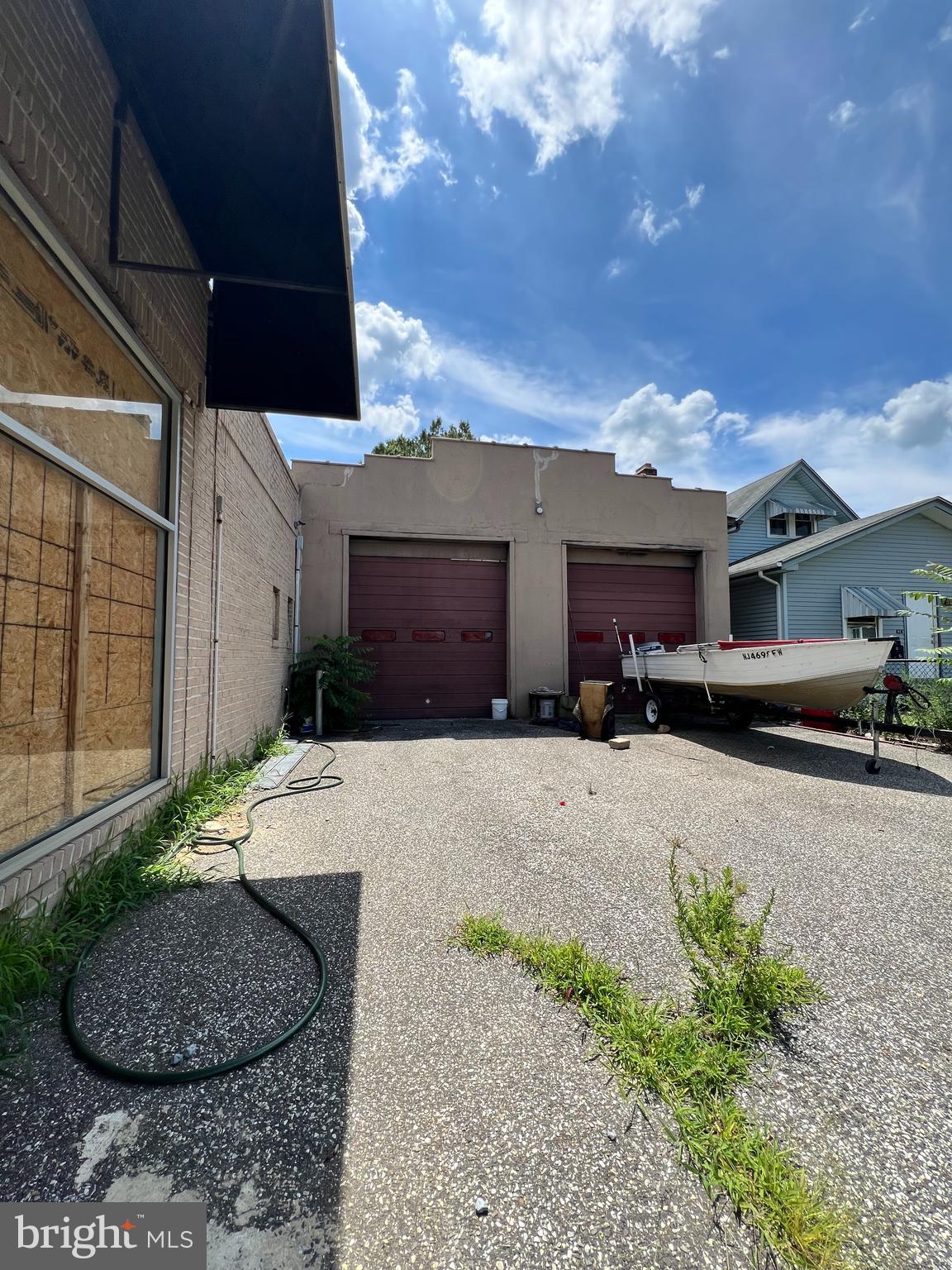 416 W BROAD STREET