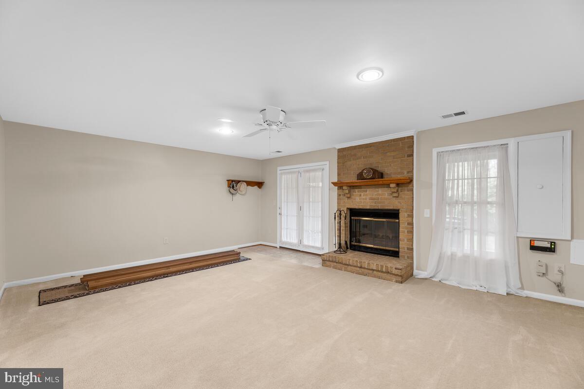 DUMONT OAKS - Residential