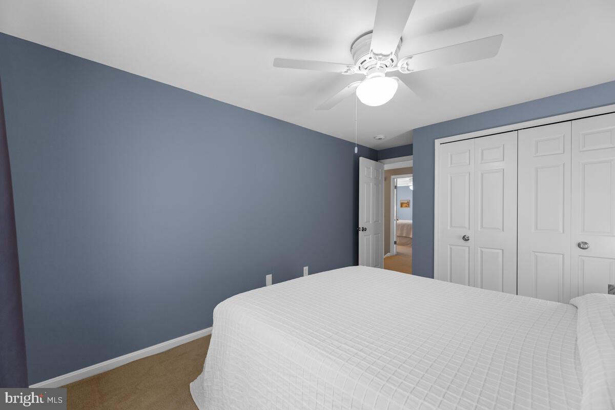 DUMONT OAKS - Residential