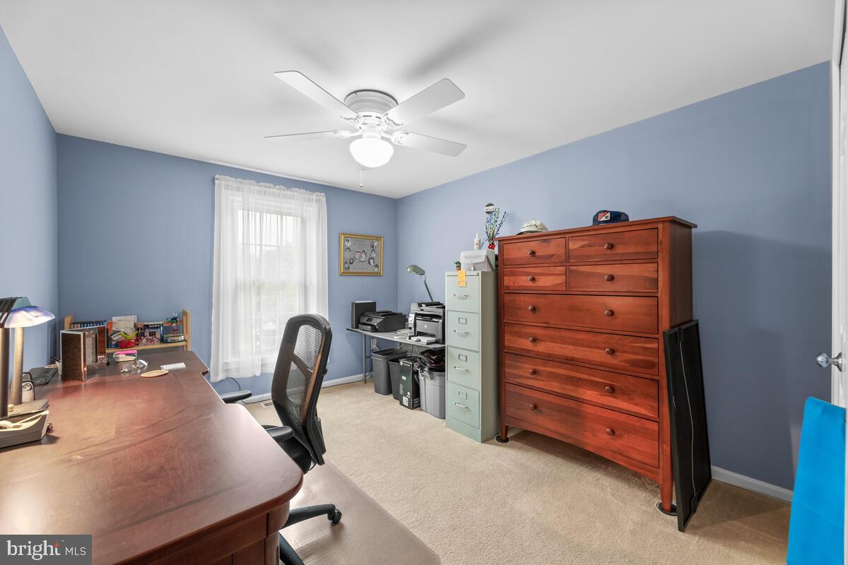 DUMONT OAKS - Residential