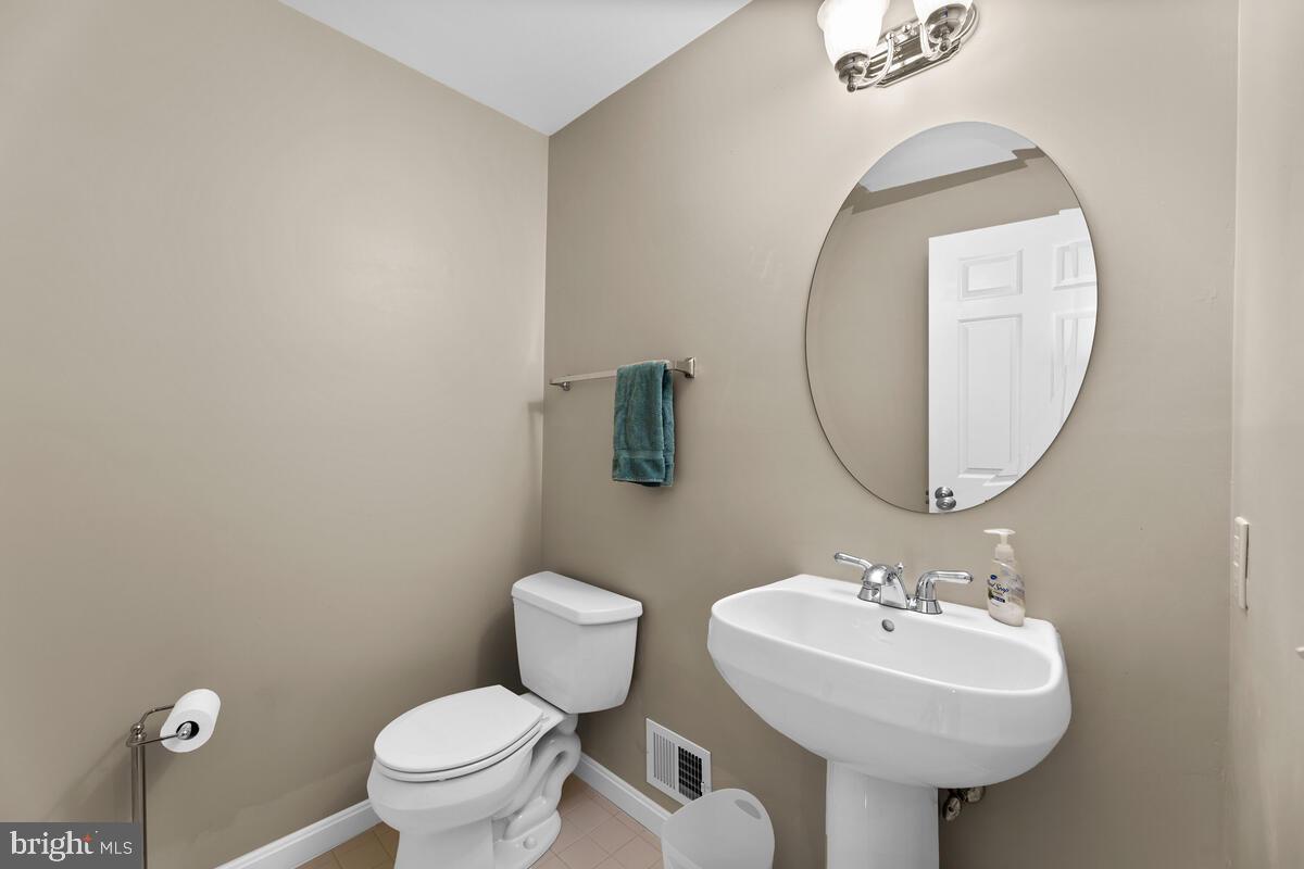 DUMONT OAKS - Residential