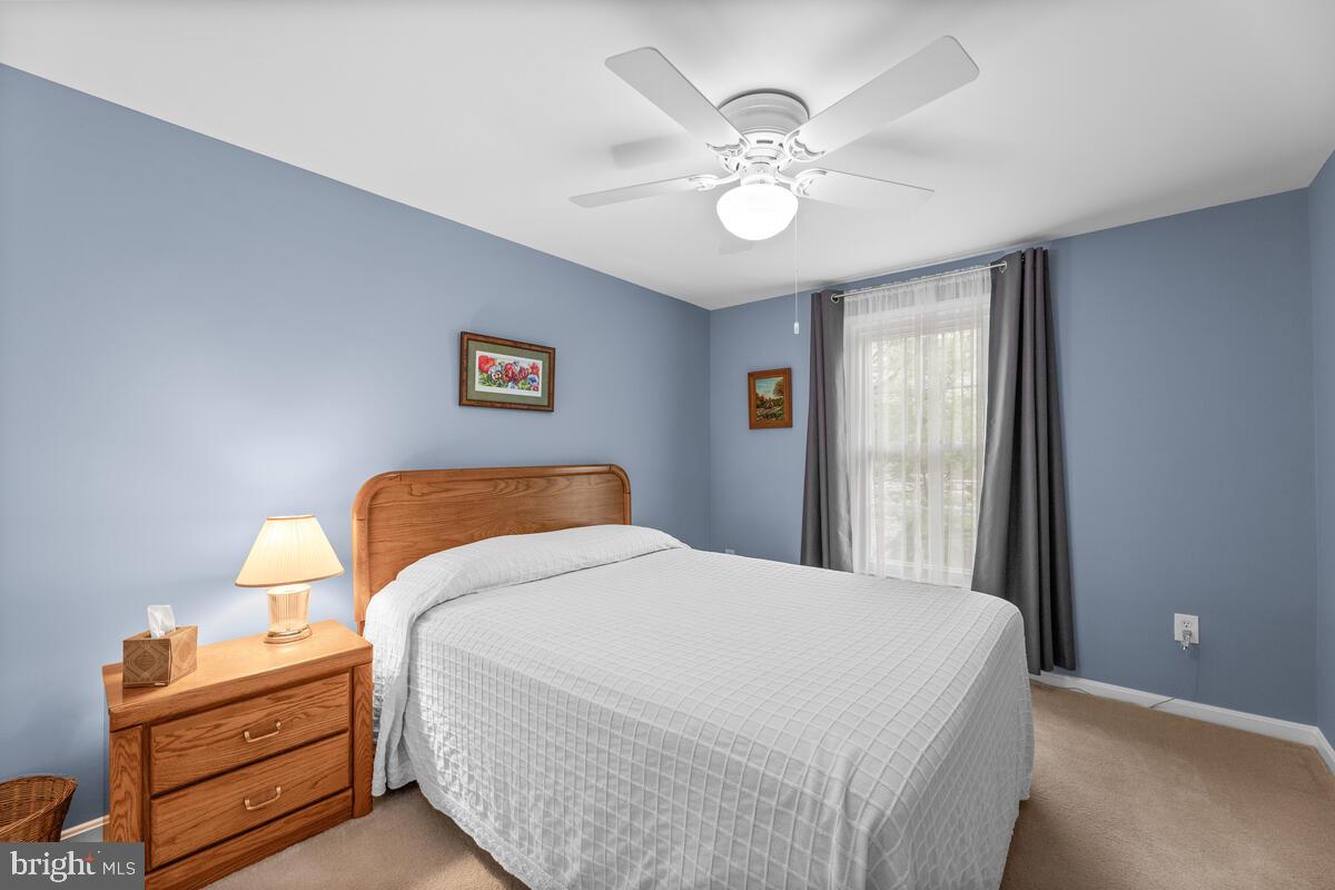 DUMONT OAKS - Residential