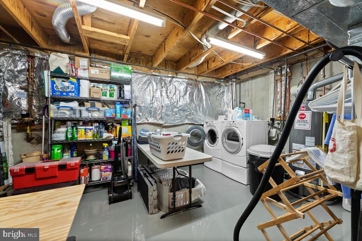 DUMONT OAKS - Residential