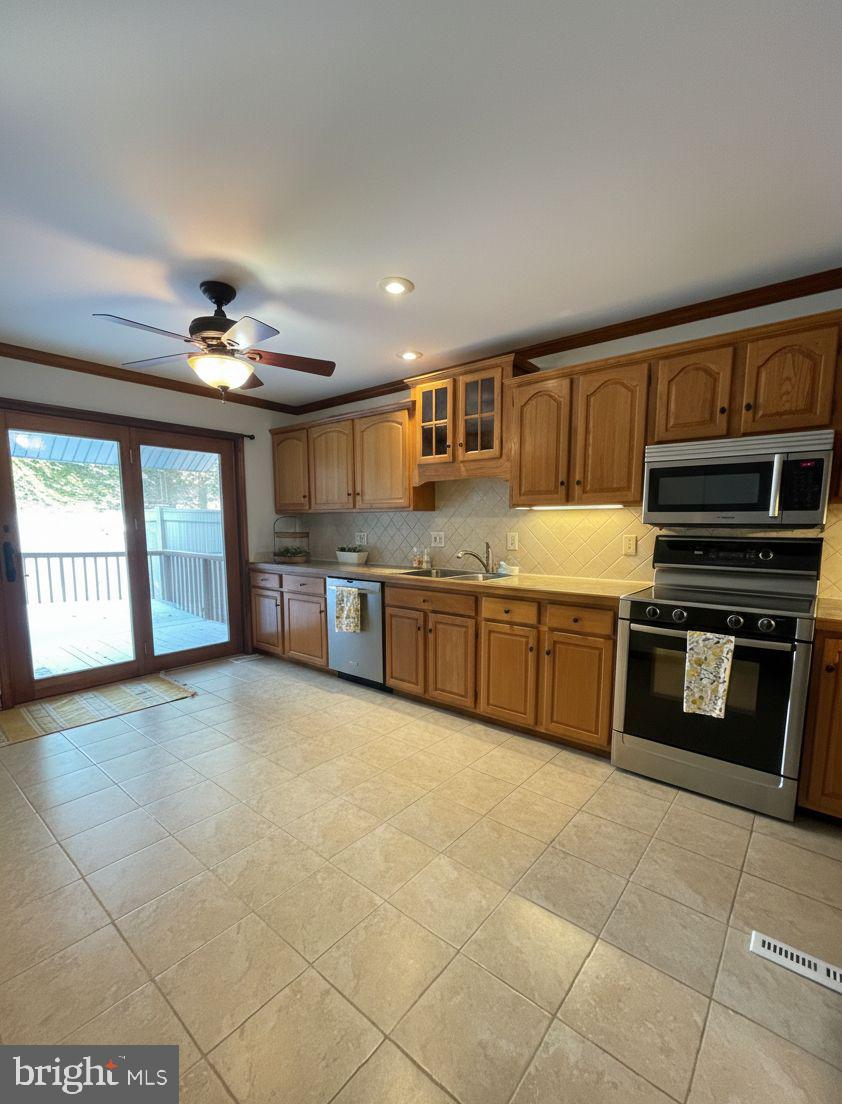 SUMMERFIELD AT ELVERSON - Residential