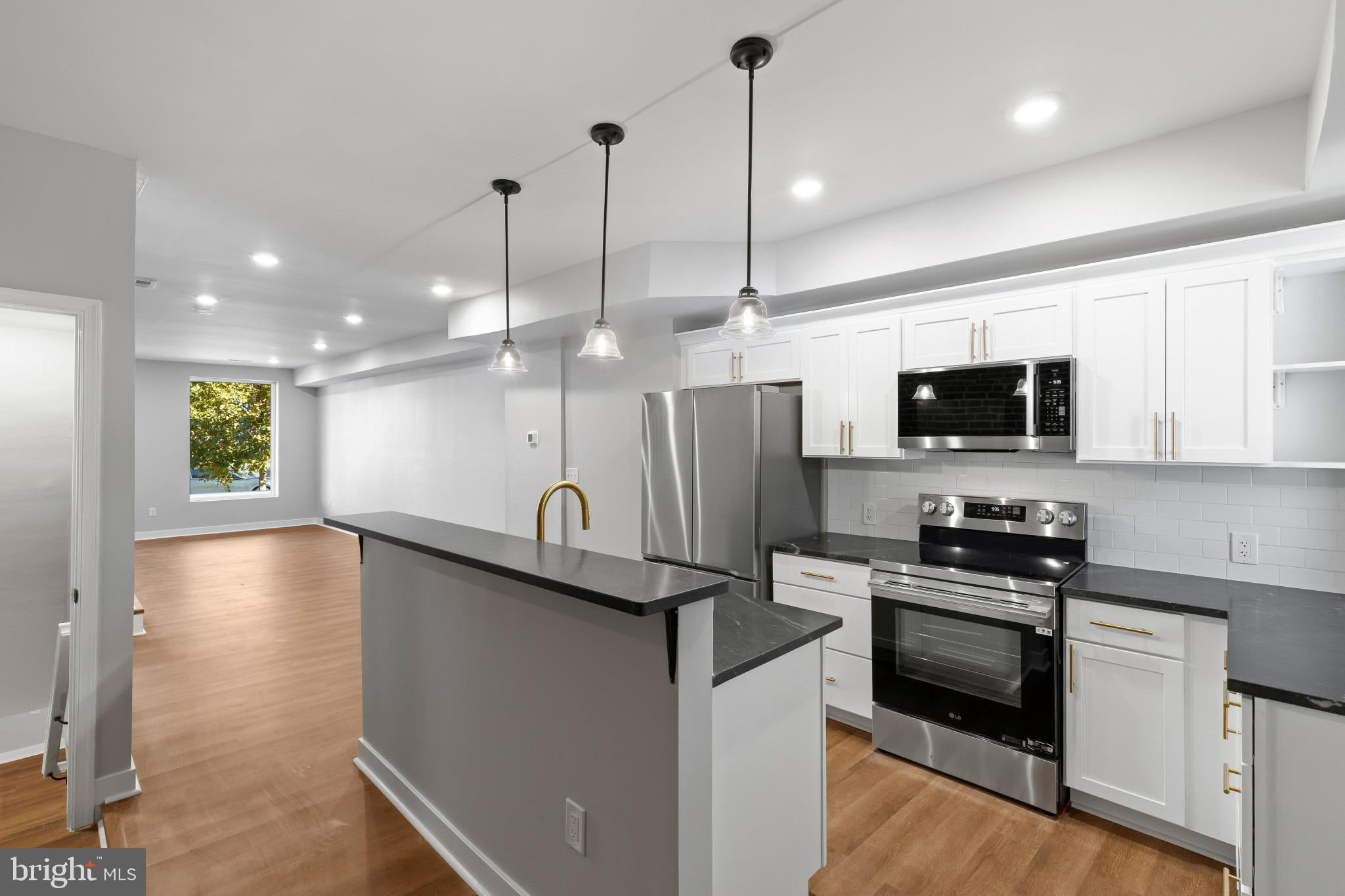 1625 E 29TH STREET