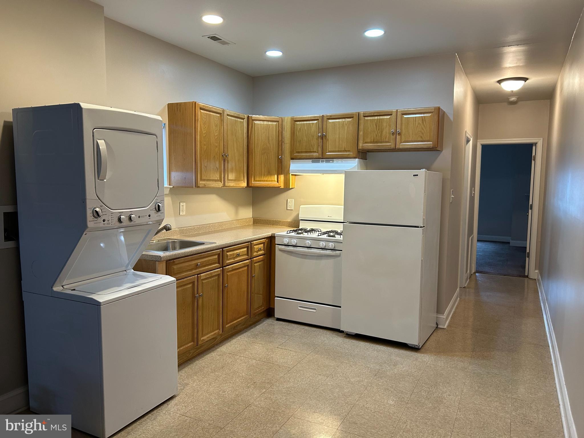 PHILADELPHIA (WEST) - Residential Lease