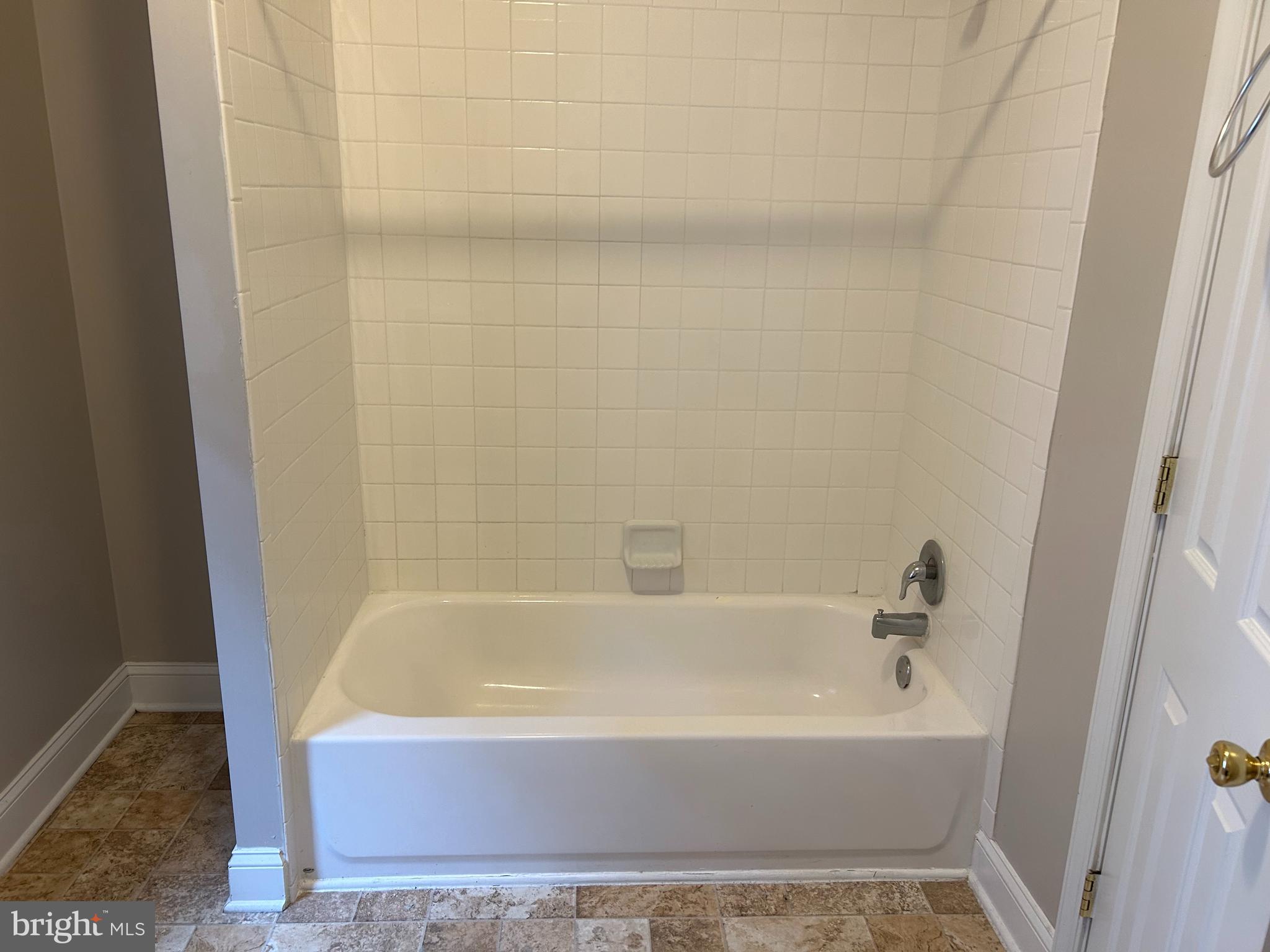 PHILADELPHIA (WEST) - Residential Lease