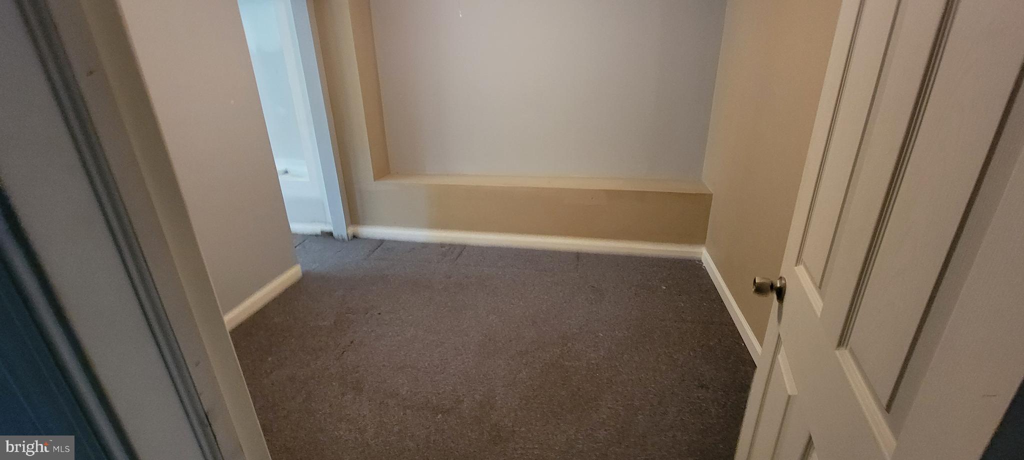 ROXBOROUGH - Residential