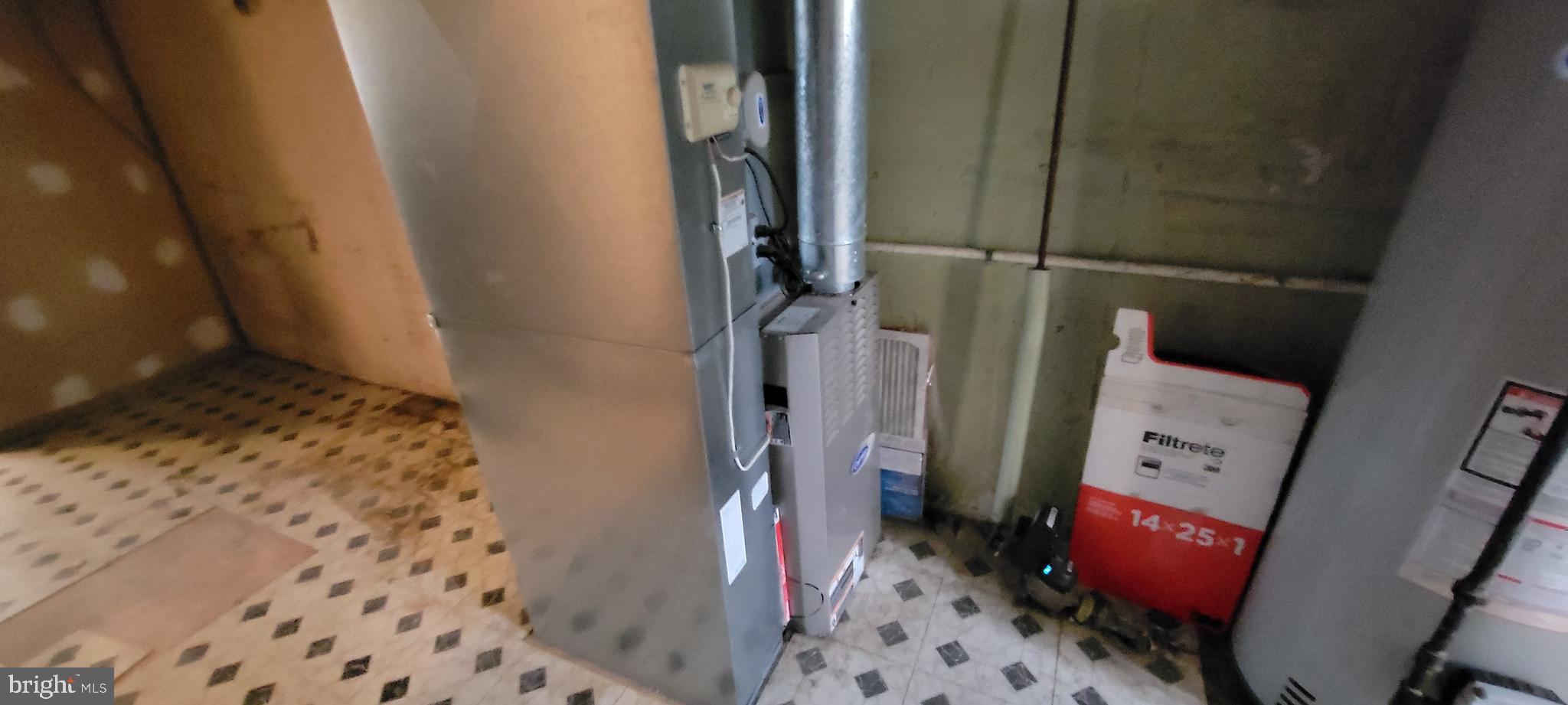 ROXBOROUGH - Residential