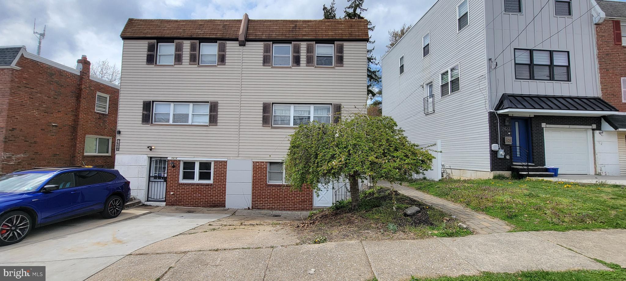 ROXBOROUGH - Residential