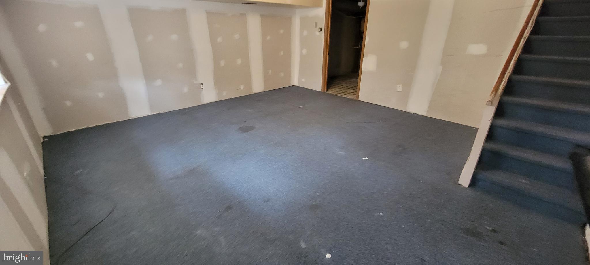 ROXBOROUGH - Residential