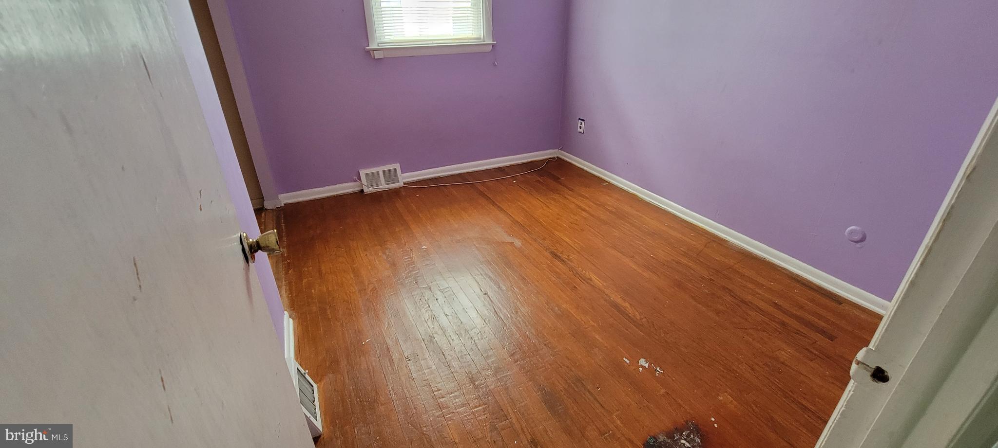 ROXBOROUGH - Residential