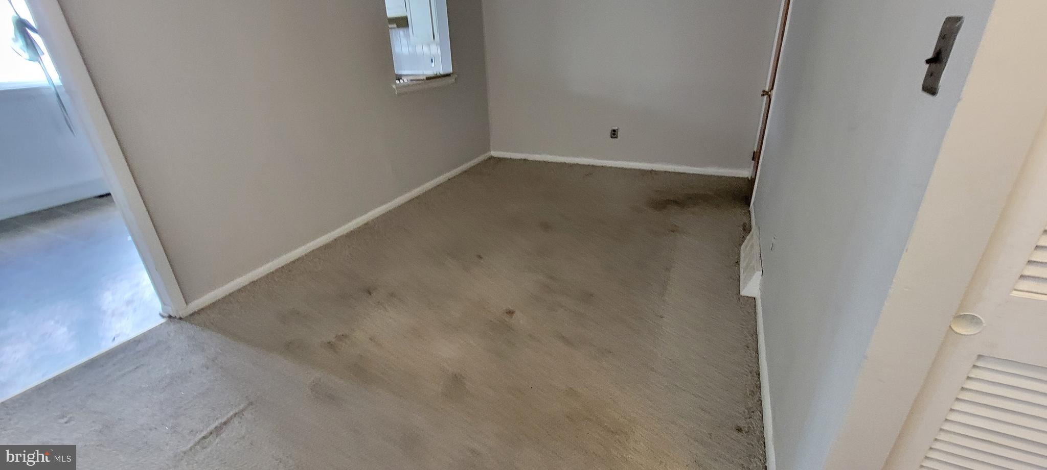 ROXBOROUGH - Residential