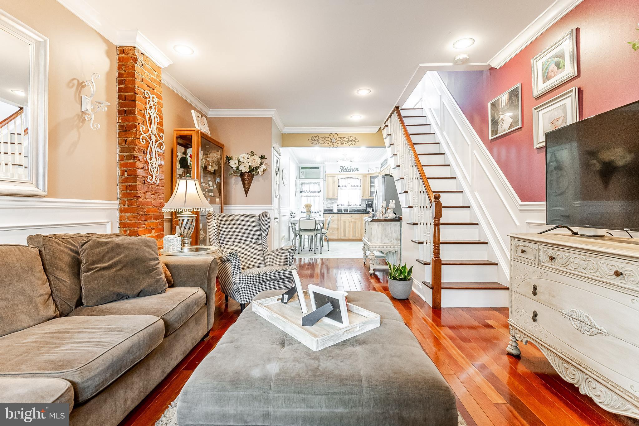 WHITMAN - Residential