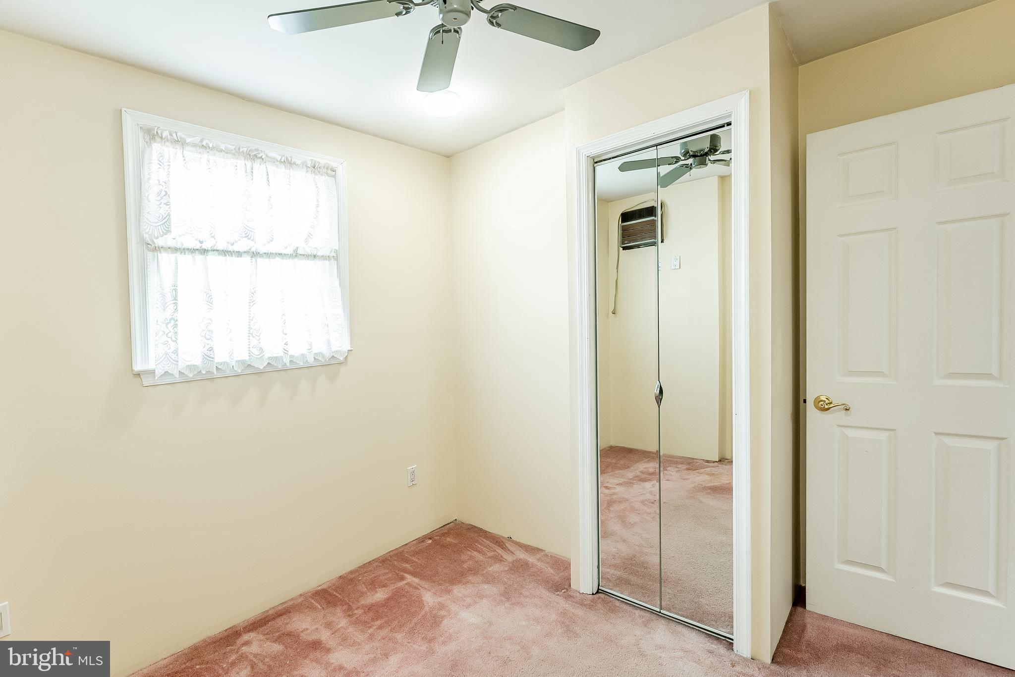 WHITMAN - Residential