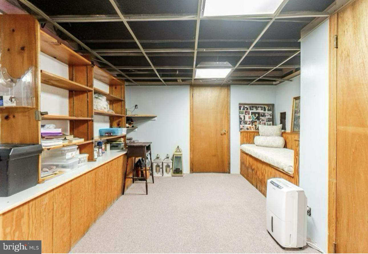 WHITMAN - Residential