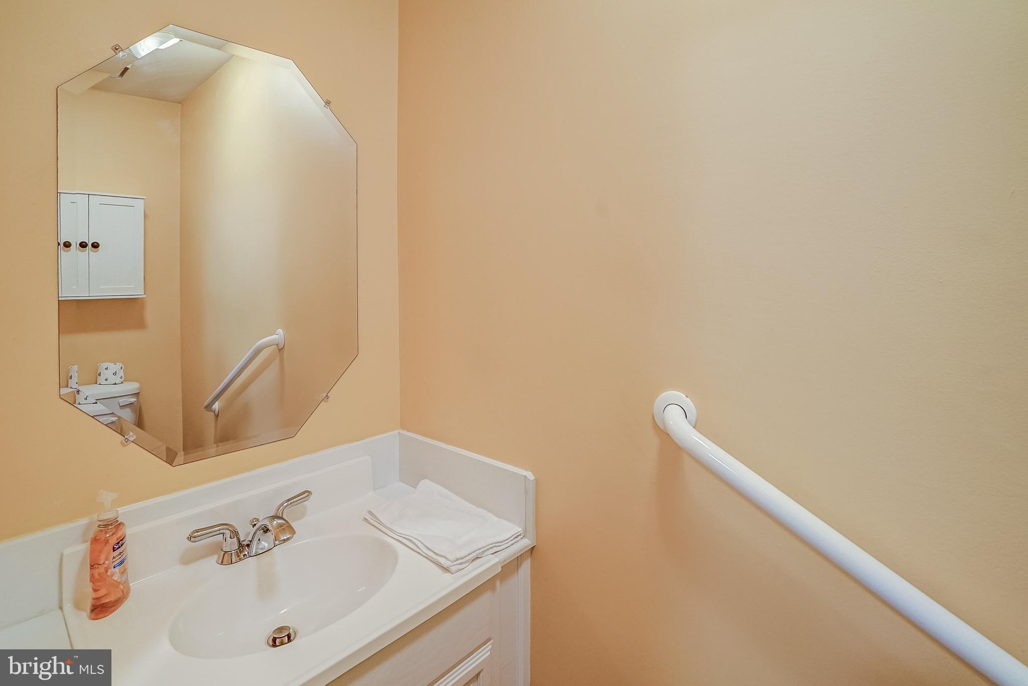 JERDONE ISLAND - Residential