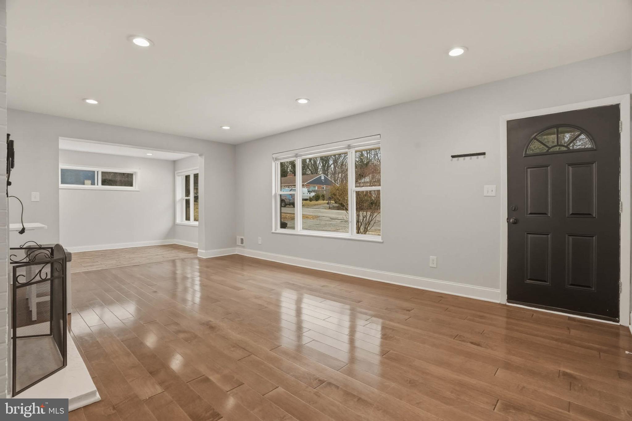 FORT WASHINGTON - Residential