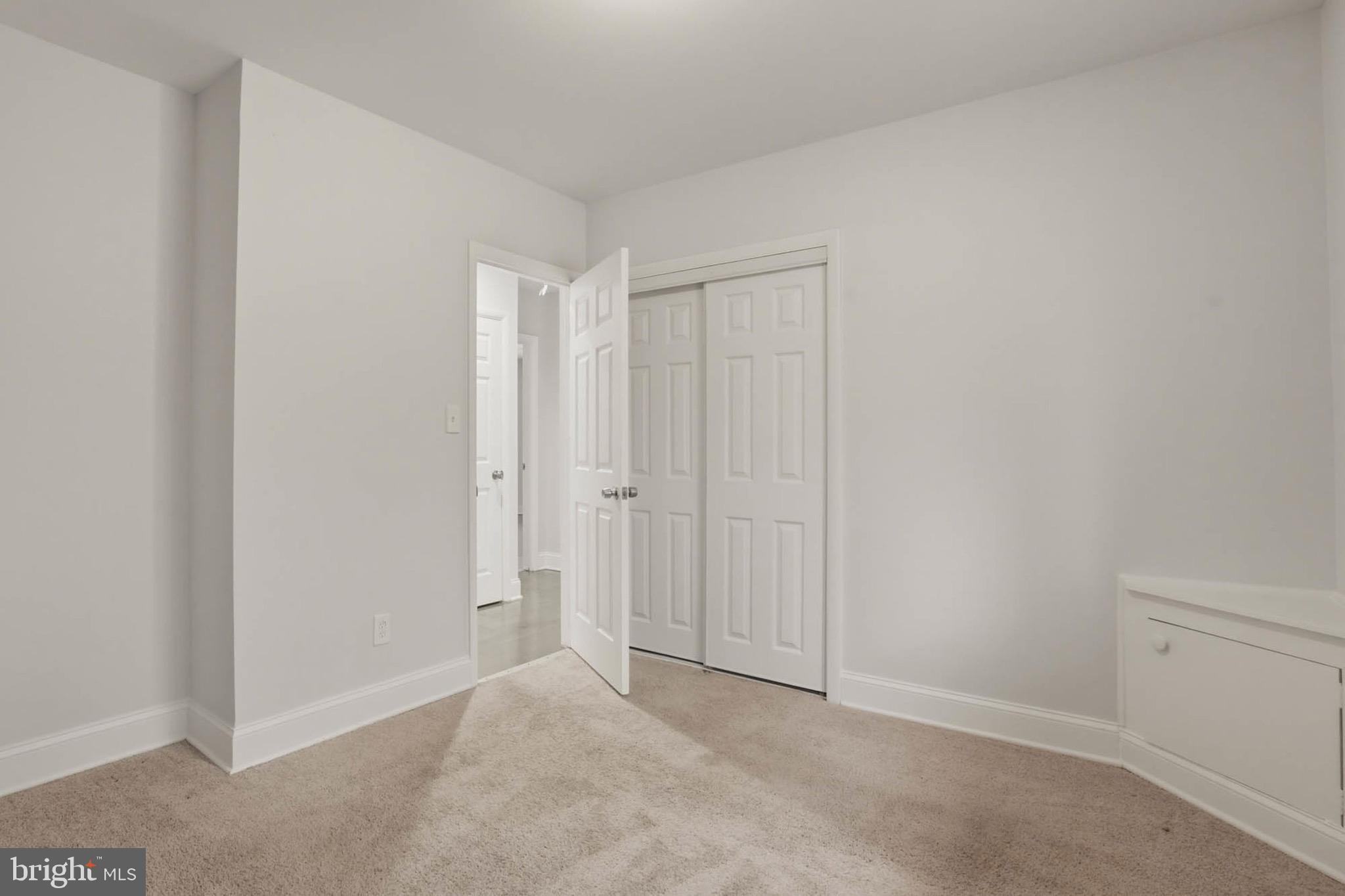 FORT WASHINGTON - Residential