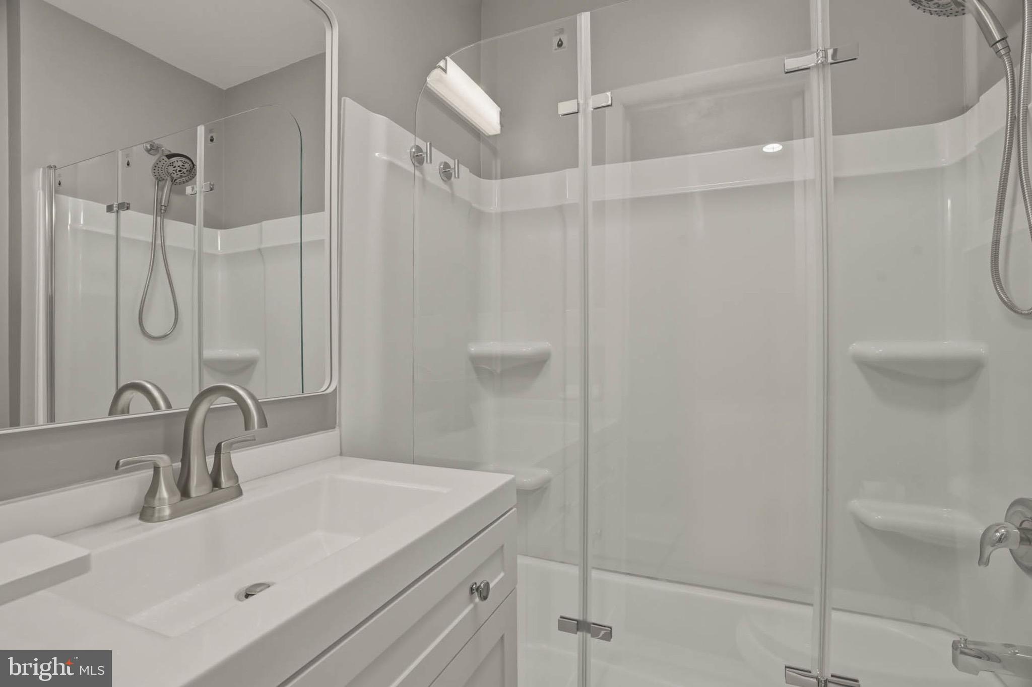 FORT WASHINGTON - Residential