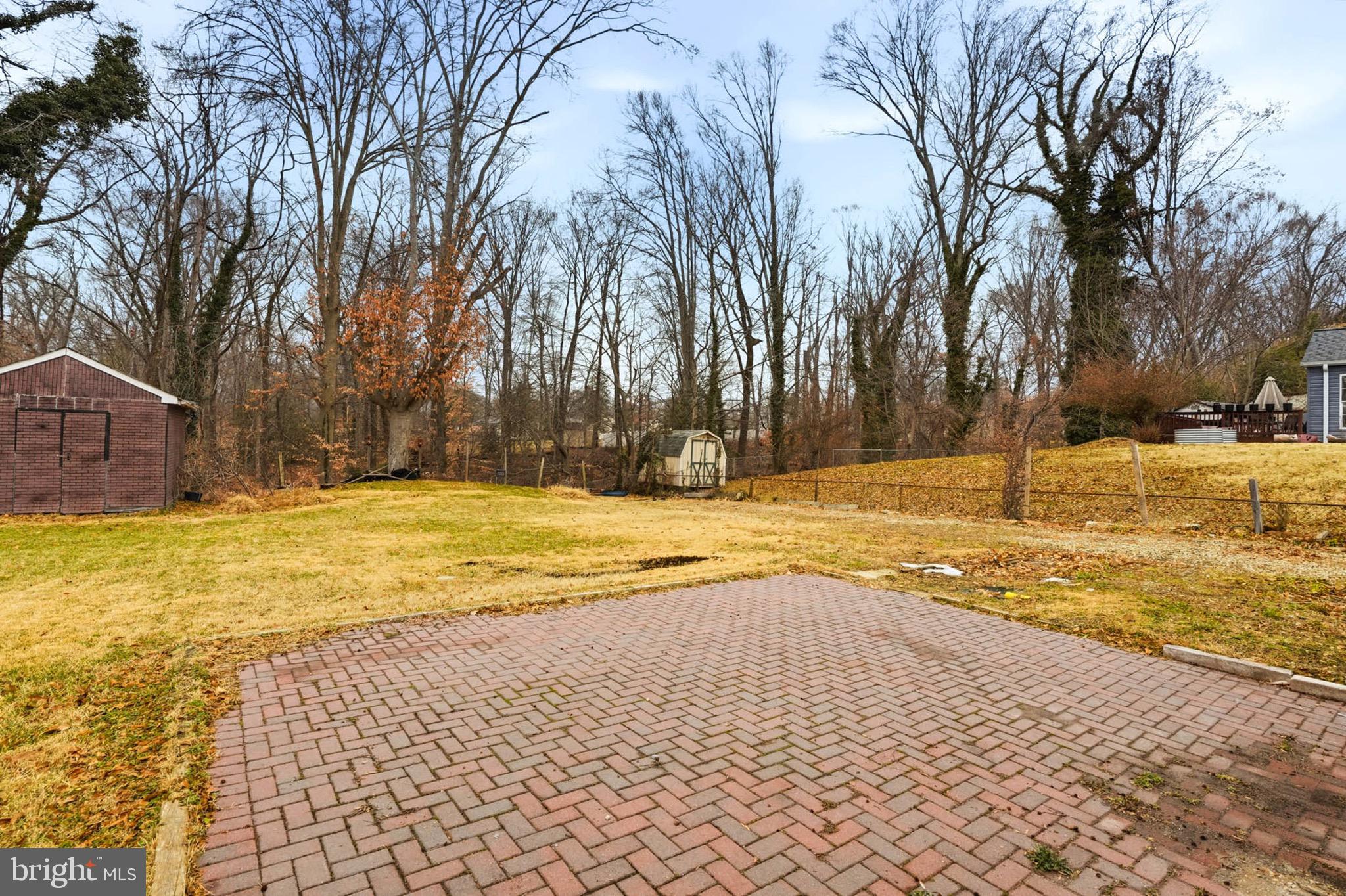 FORT WASHINGTON - Residential