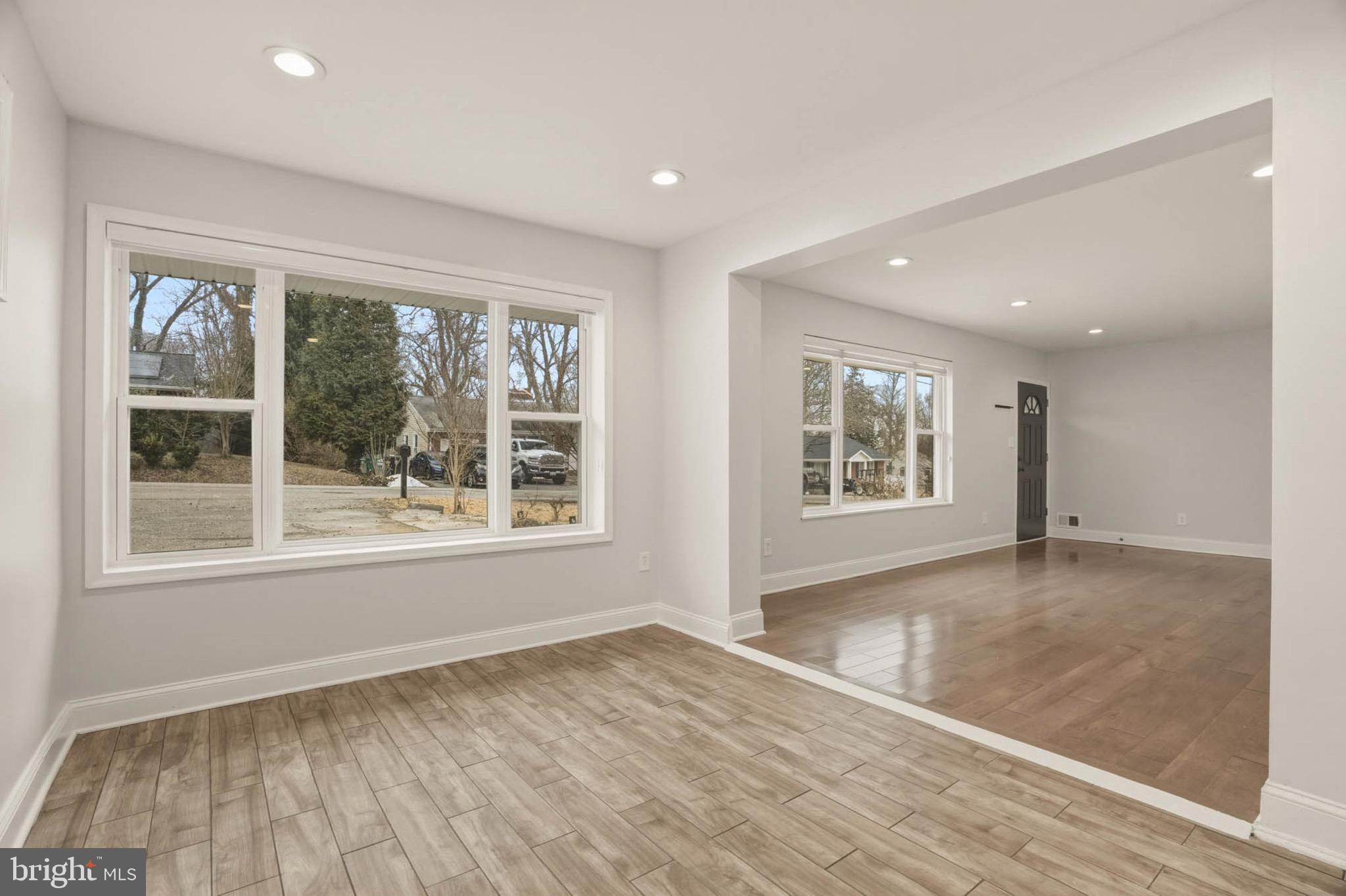 FORT WASHINGTON - Residential