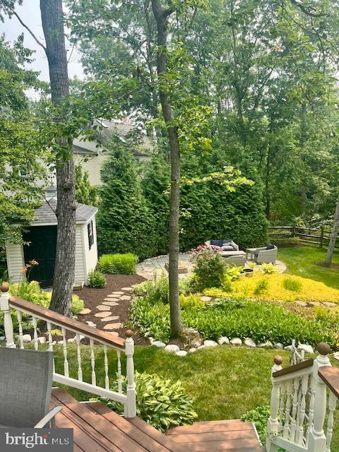 CROSSPOINTE - Residential