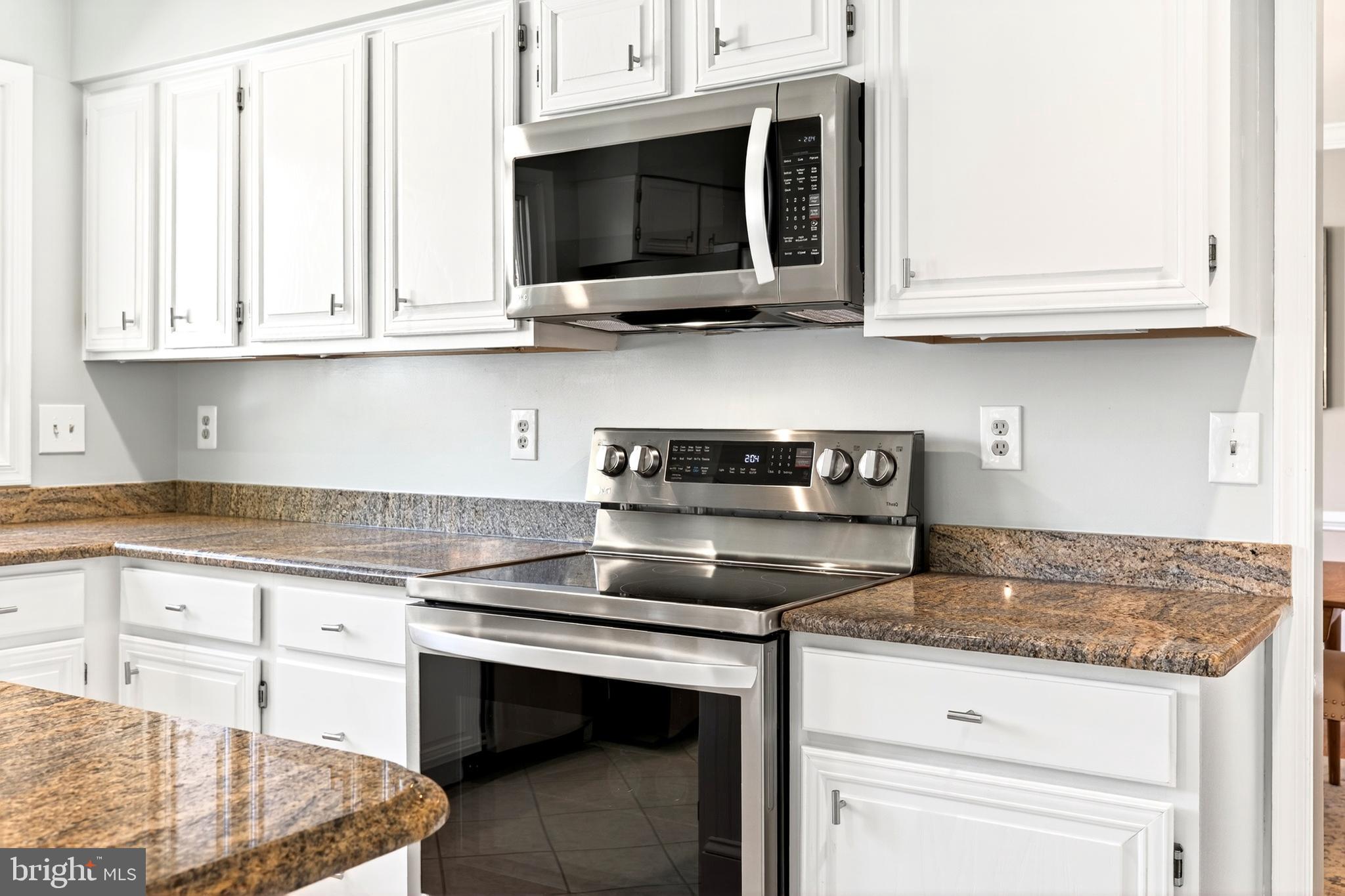 CROSSPOINTE - Residential