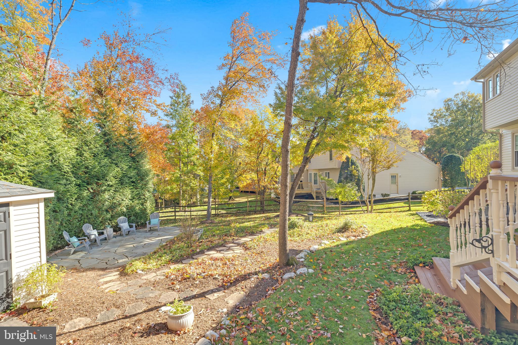 CROSSPOINTE - Residential