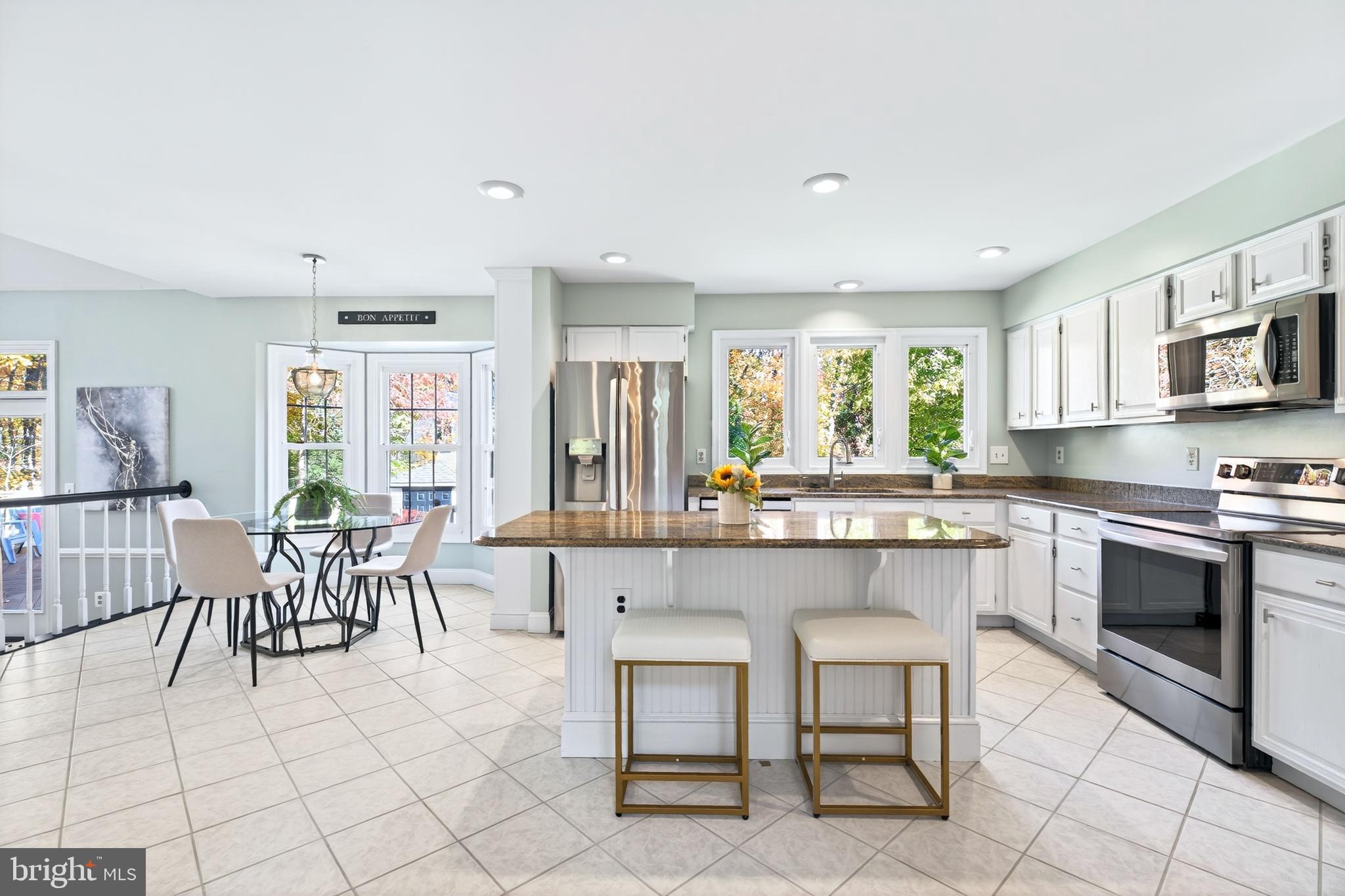 CROSSPOINTE - Residential